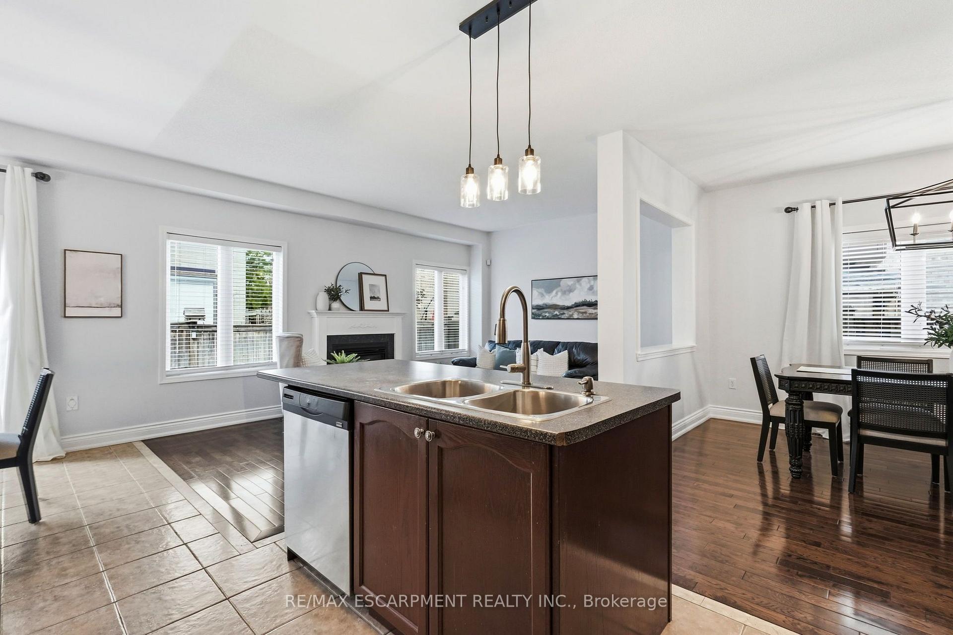 Photo 14 of 4691 Huffman Road, Burlington, Alton — HOMEH