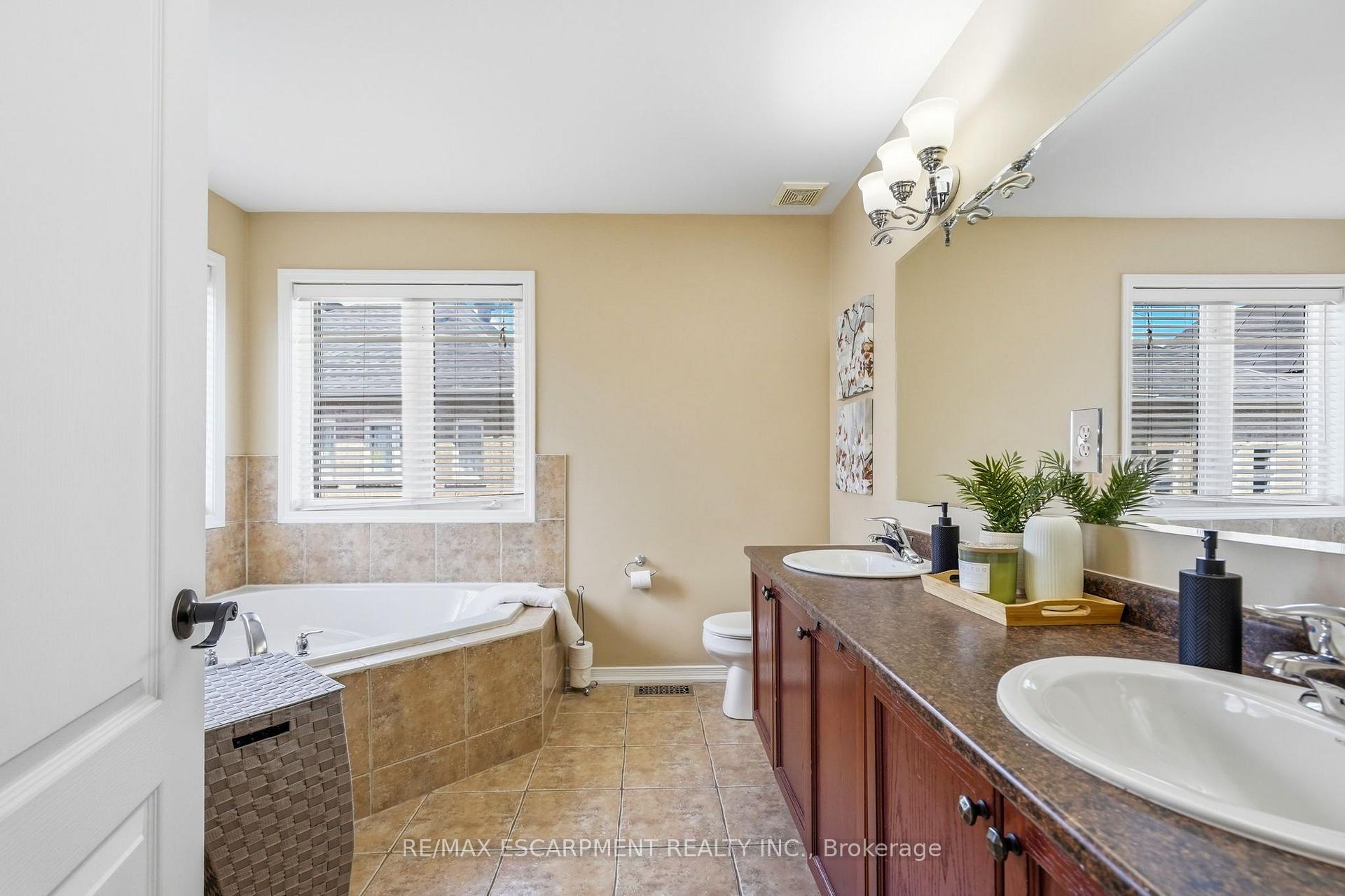 Photo 26 of 4691 Huffman Road, Burlington, Alton — HOMEH