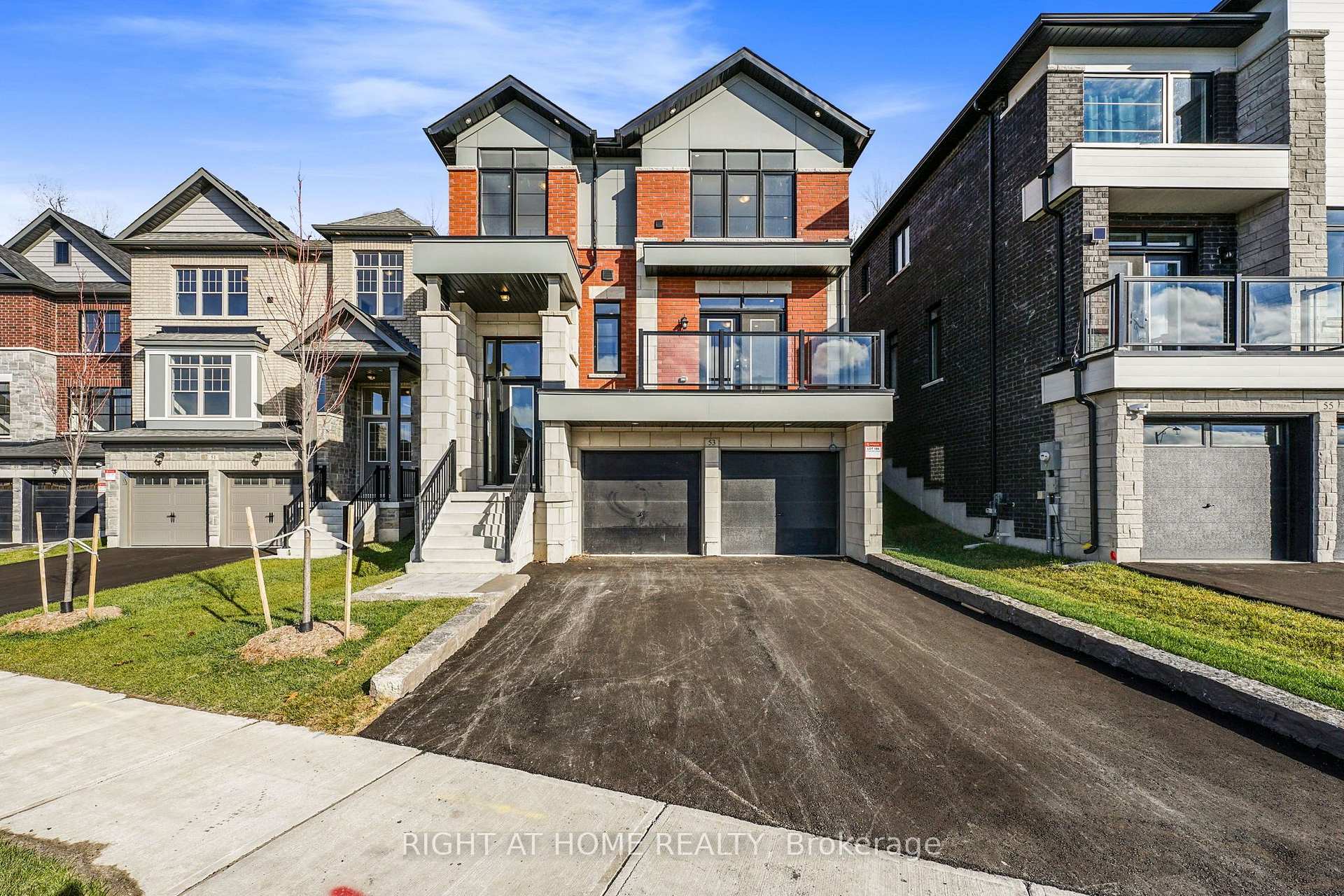 Photo 1 of 53 Bearberry Road, Springwater, Midhurst — HOMEH
