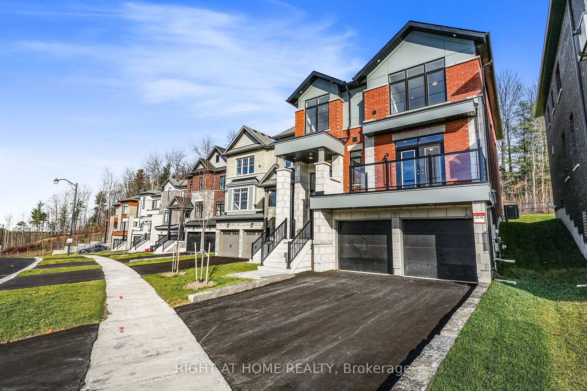 Photo 2 of 53 Bearberry Road, Springwater, Midhurst — HOMEH