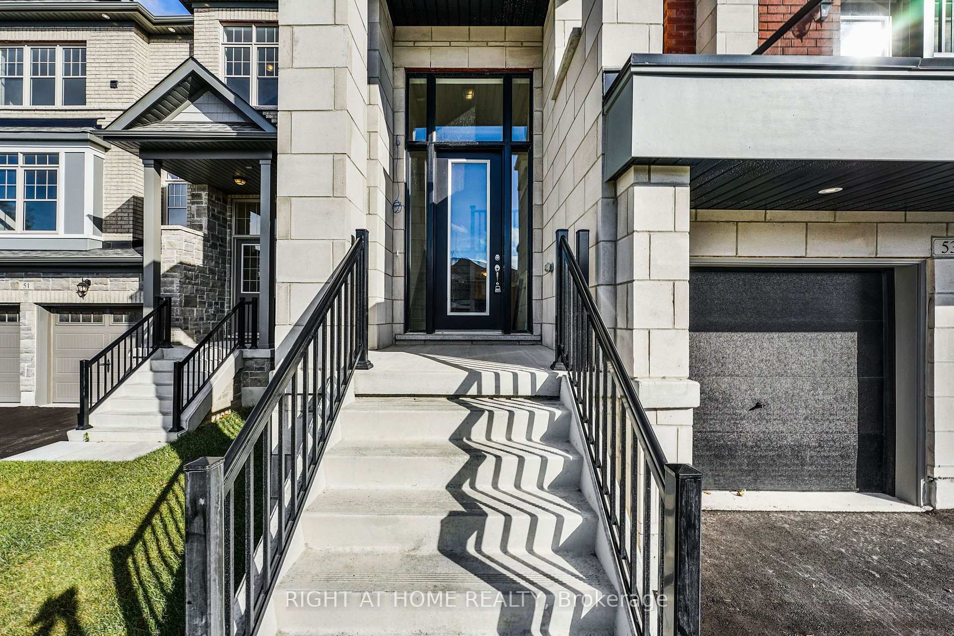 Photo 4 of 53 Bearberry Road, Springwater, Midhurst — HOMEH