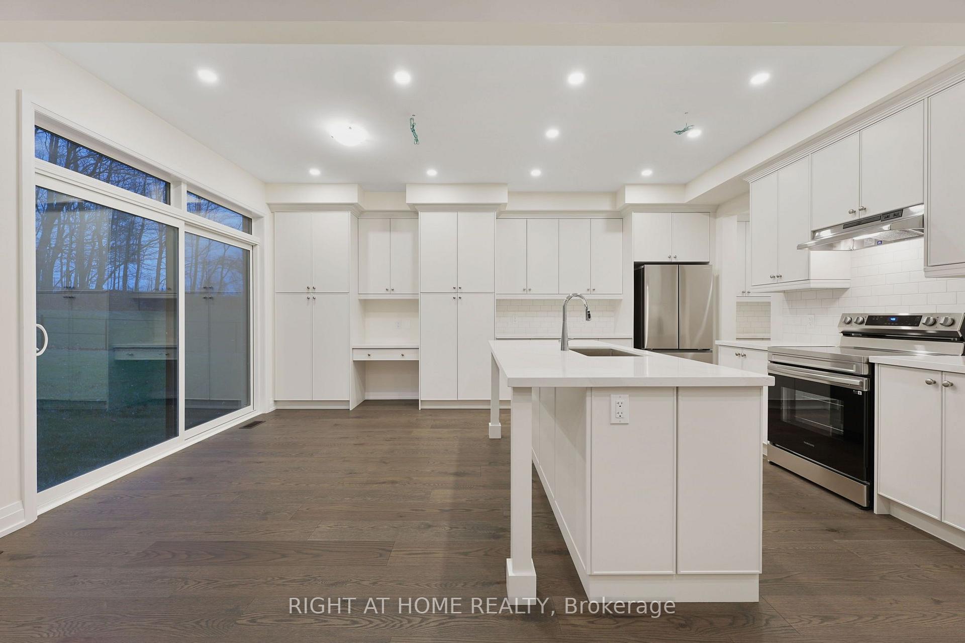 Photo 13 of 53 Bearberry Road, Springwater, Midhurst — HOMEH