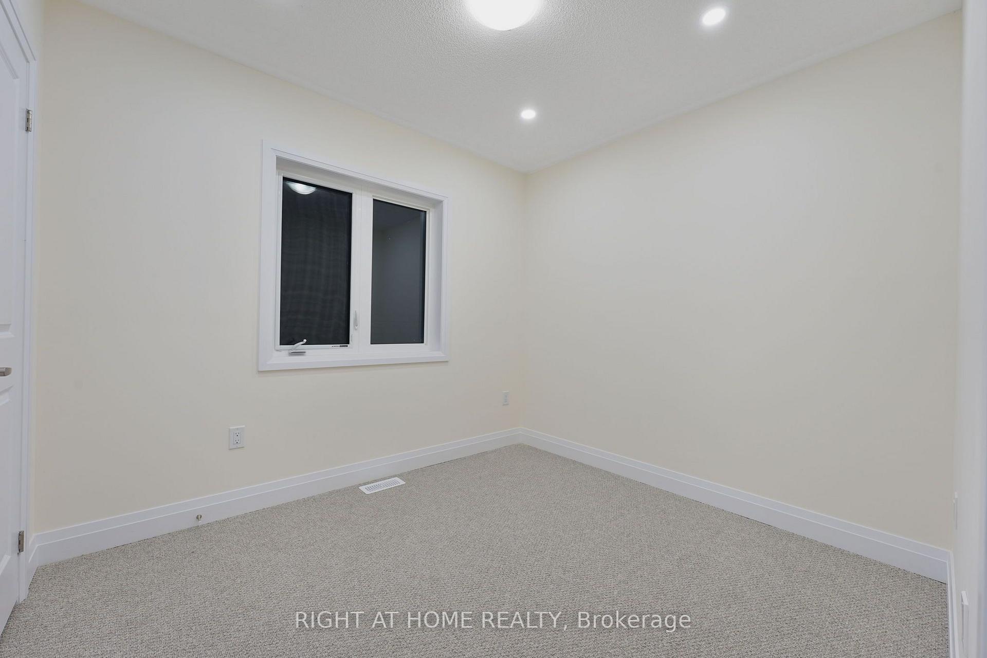 Photo 30 of 53 Bearberry Road, Springwater, Midhurst — HOMEH