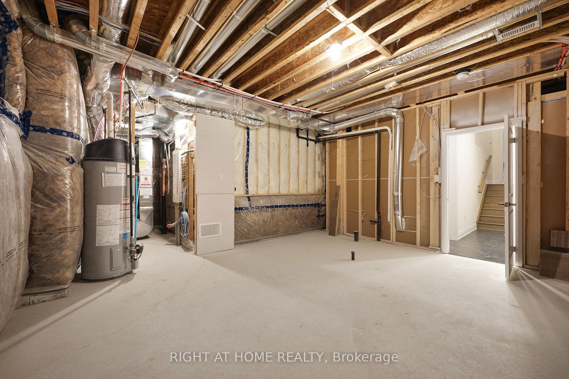 Photo 37 of 53 Bearberry Road, Springwater, Midhurst — HOMEH