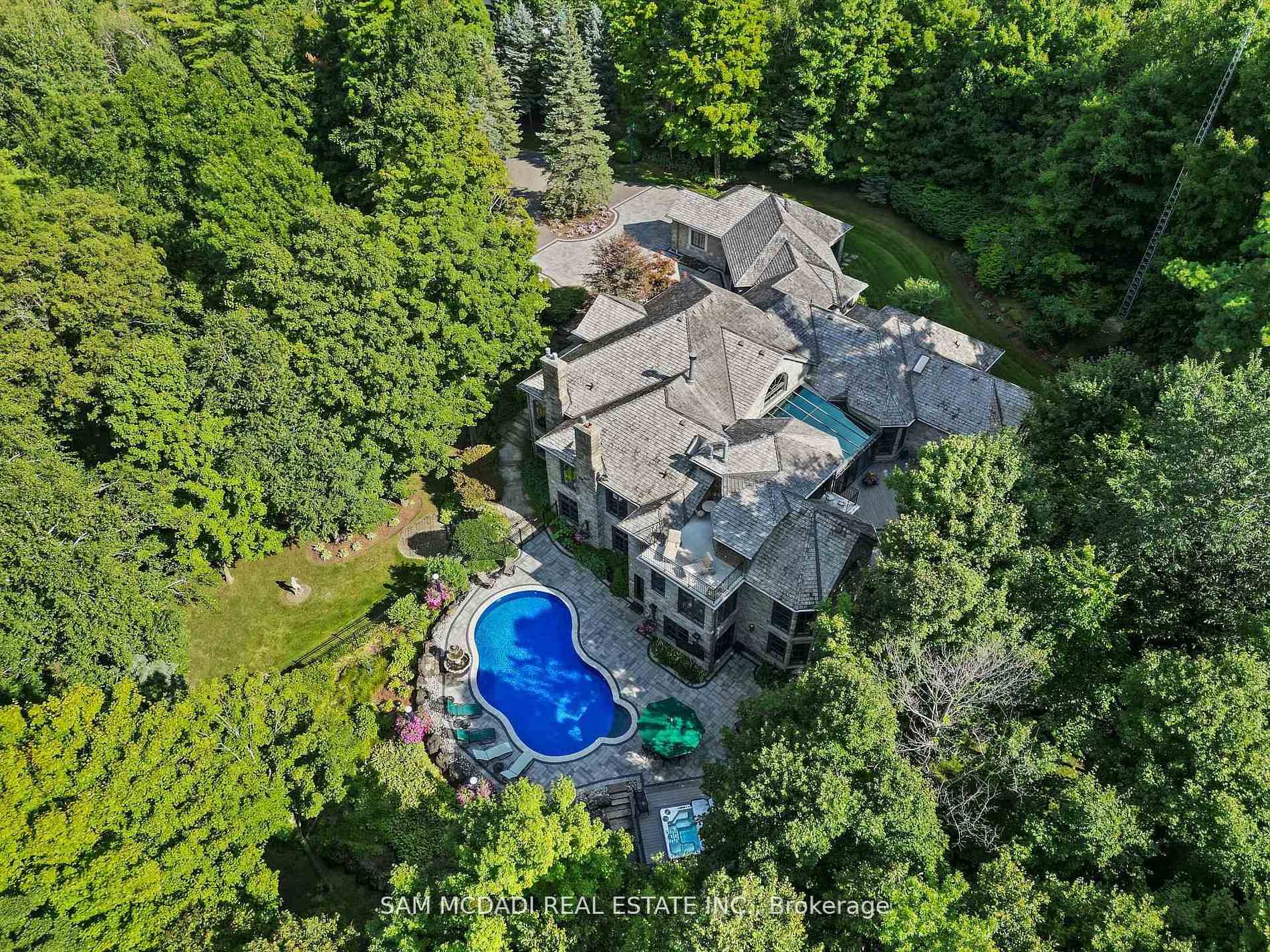 Photo of 10140 Pineview Trail