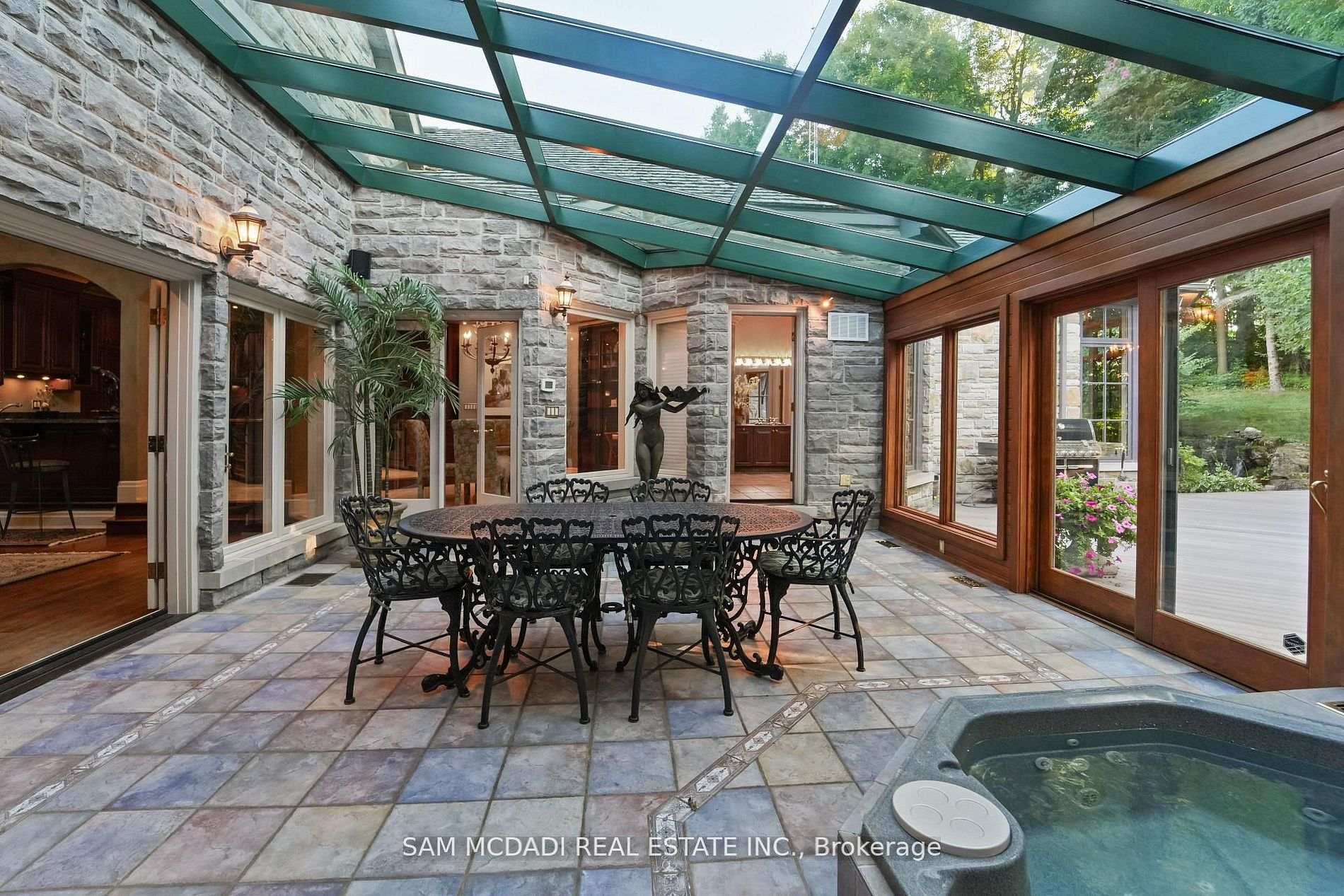 Photo 14 of 10140 Pineview Trail, Milton, Rural Milton West — HOMEH