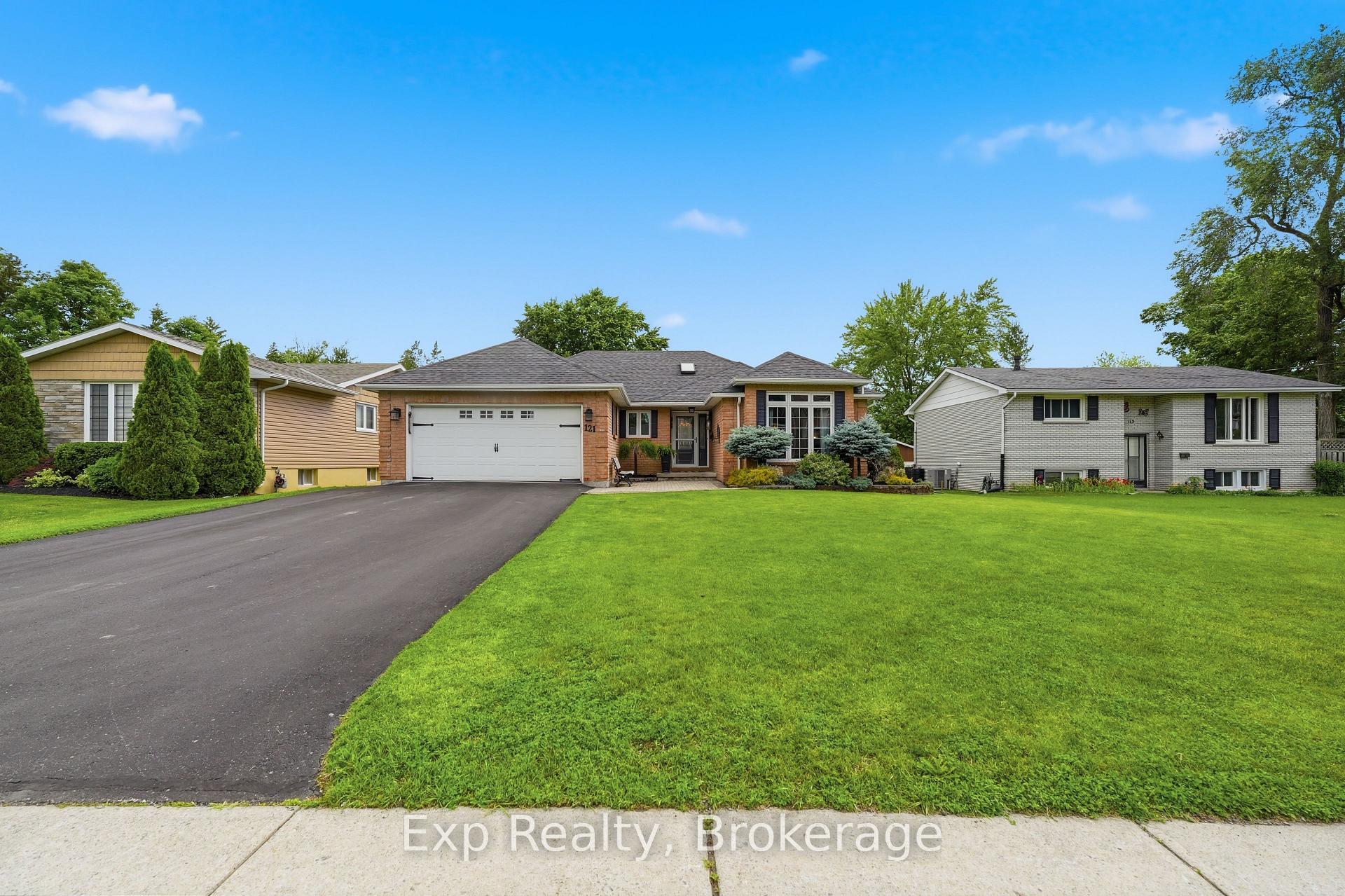 Photo 5 of 121 Simcoe Street, Greater Napanee, Greater Napanee — HOMEH