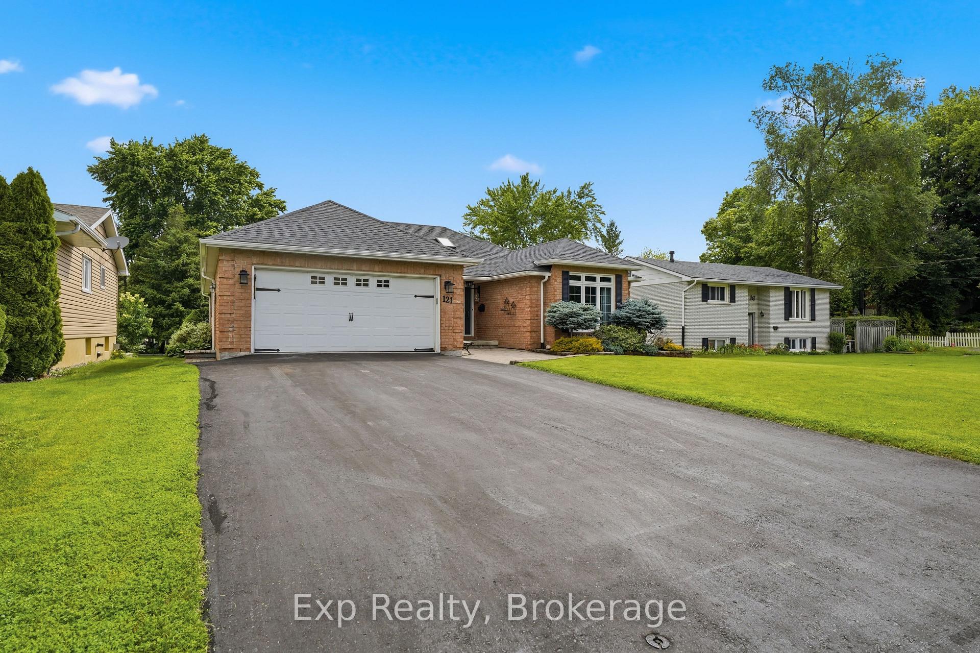 Photo 6 of 121 Simcoe Street, Greater Napanee, Greater Napanee — HOMEH