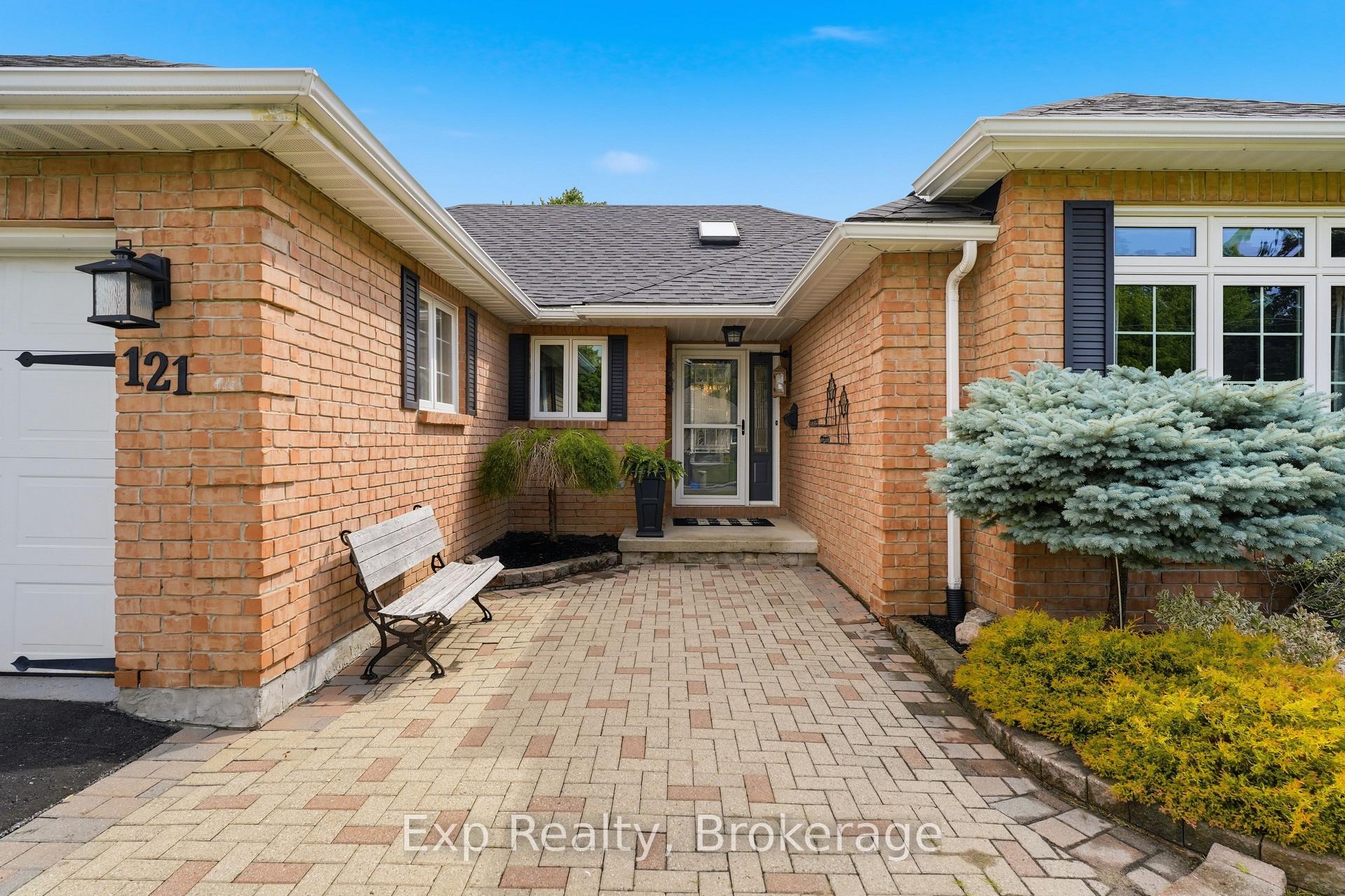 Photo 7 of 121 Simcoe Street, Greater Napanee, Greater Napanee — HOMEH