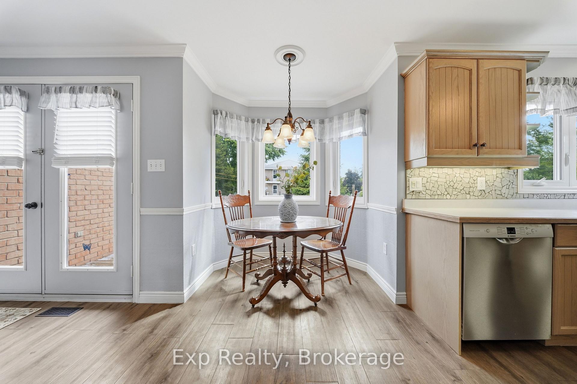 Photo 14 of 121 Simcoe Street, Greater Napanee, Greater Napanee — HOMEH