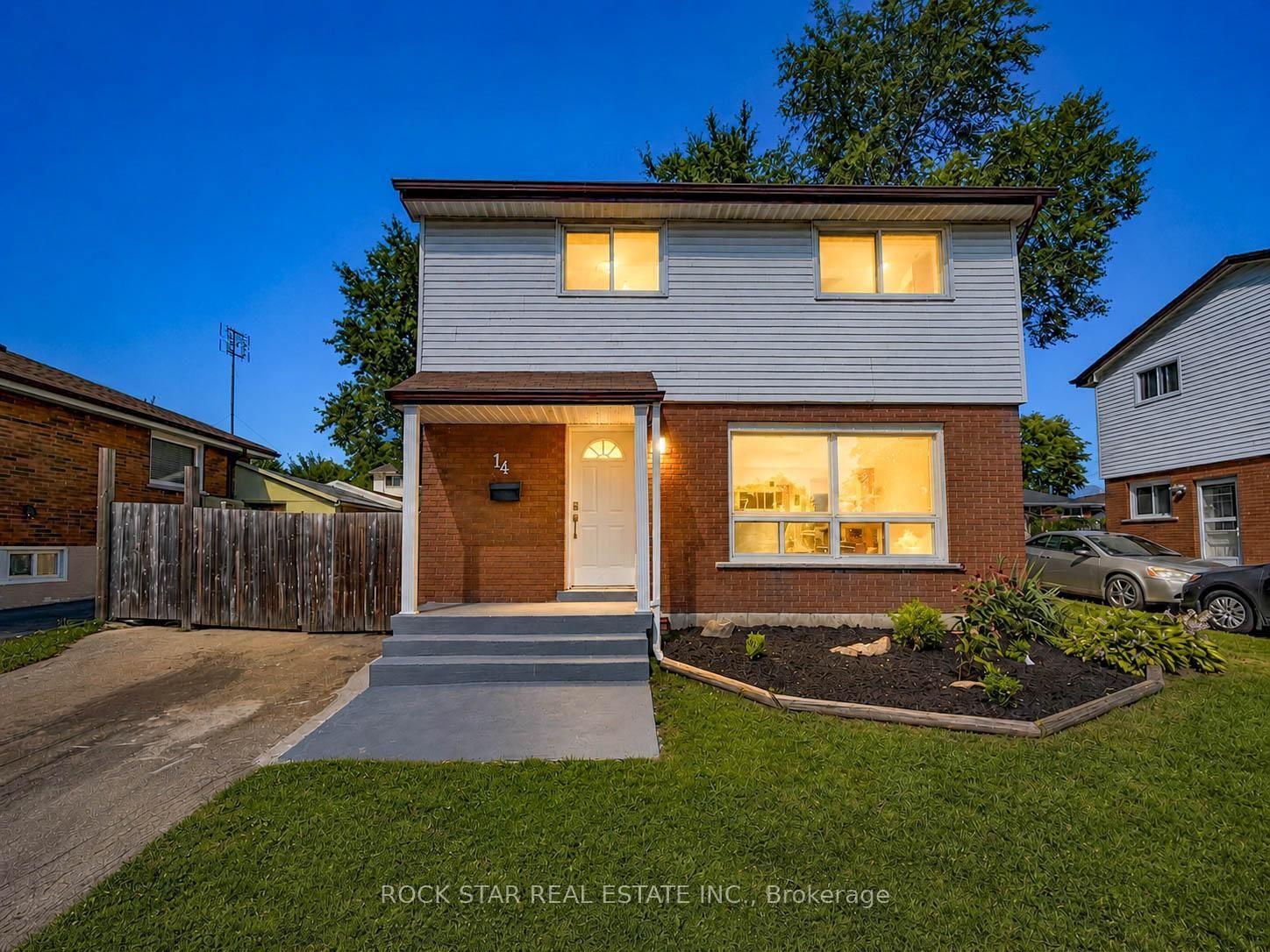 Photo 3 of 14 Kirkland Avenue, Hamilton, Lawfield — HOMEH