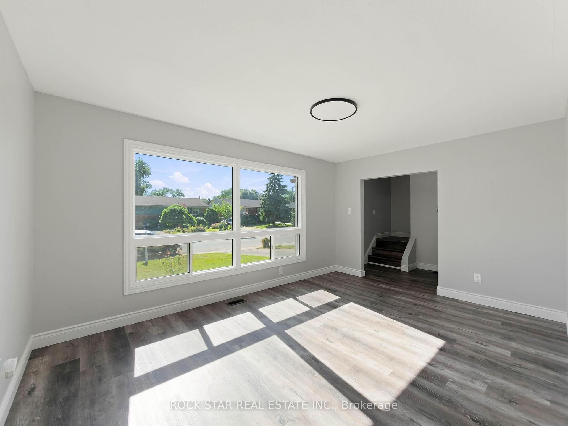 Photo 14 of 14 Kirkland Avenue, Hamilton, Lawfield — HOMEH