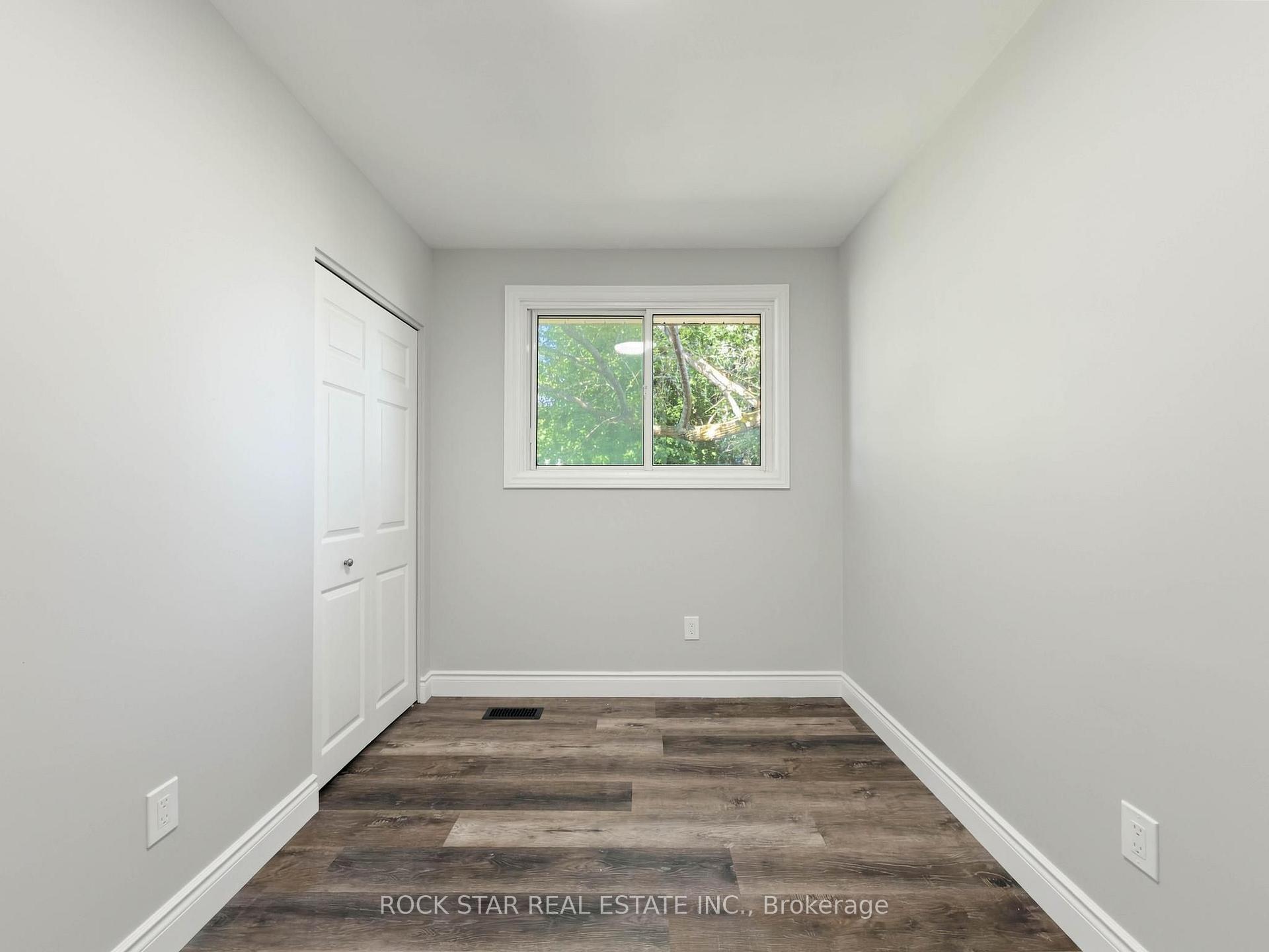 Photo 35 of 14 Kirkland Avenue, Hamilton, Lawfield — HOMEH