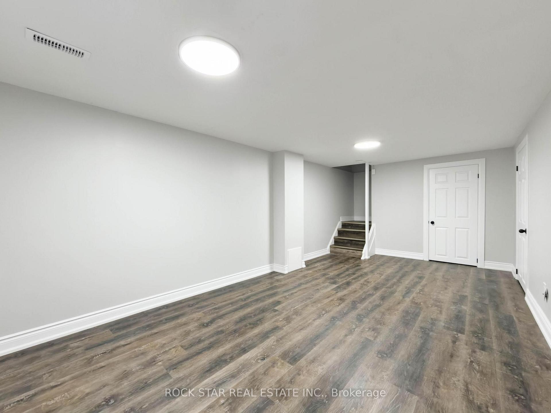 Photo 38 of 14 Kirkland Avenue, Hamilton, Lawfield — HOMEH