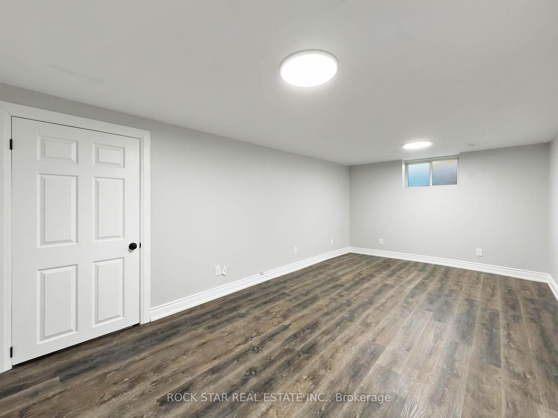 Photo 39 of 14 Kirkland Avenue, Hamilton, Lawfield — HOMEH
