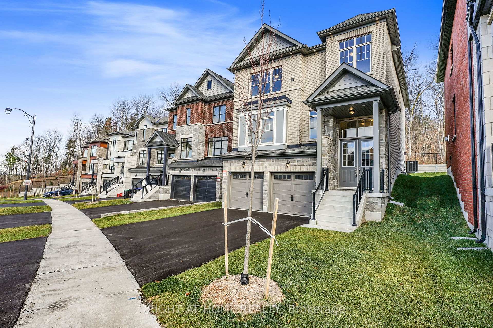 Photo 2 of 51 Bearberry Road, Springwater, Midhurst — HOMEH
