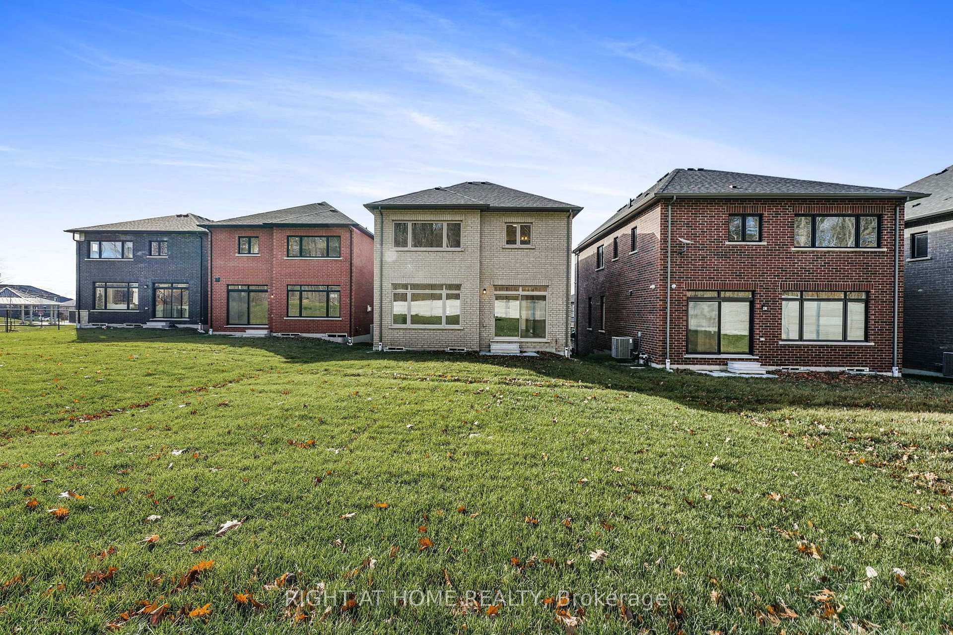 Photo 41 of 51 Bearberry Road, Springwater, Midhurst — HOMEH