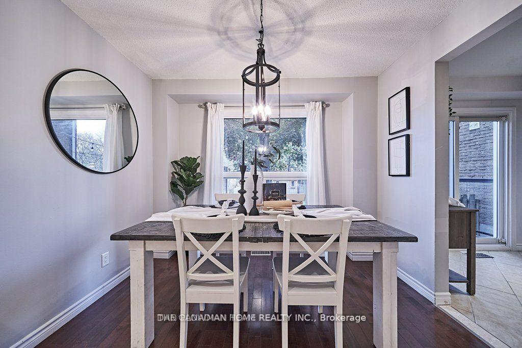 Photo 5 of 98 Greenfield Crescent, Whitby, Blue Grass Meadows — HOMEH