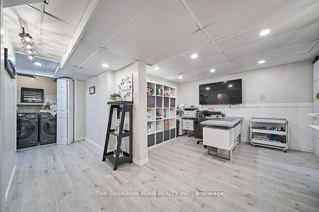 Photo 15 of 98 Greenfield Crescent, Whitby, Blue Grass Meadows — HOMEH