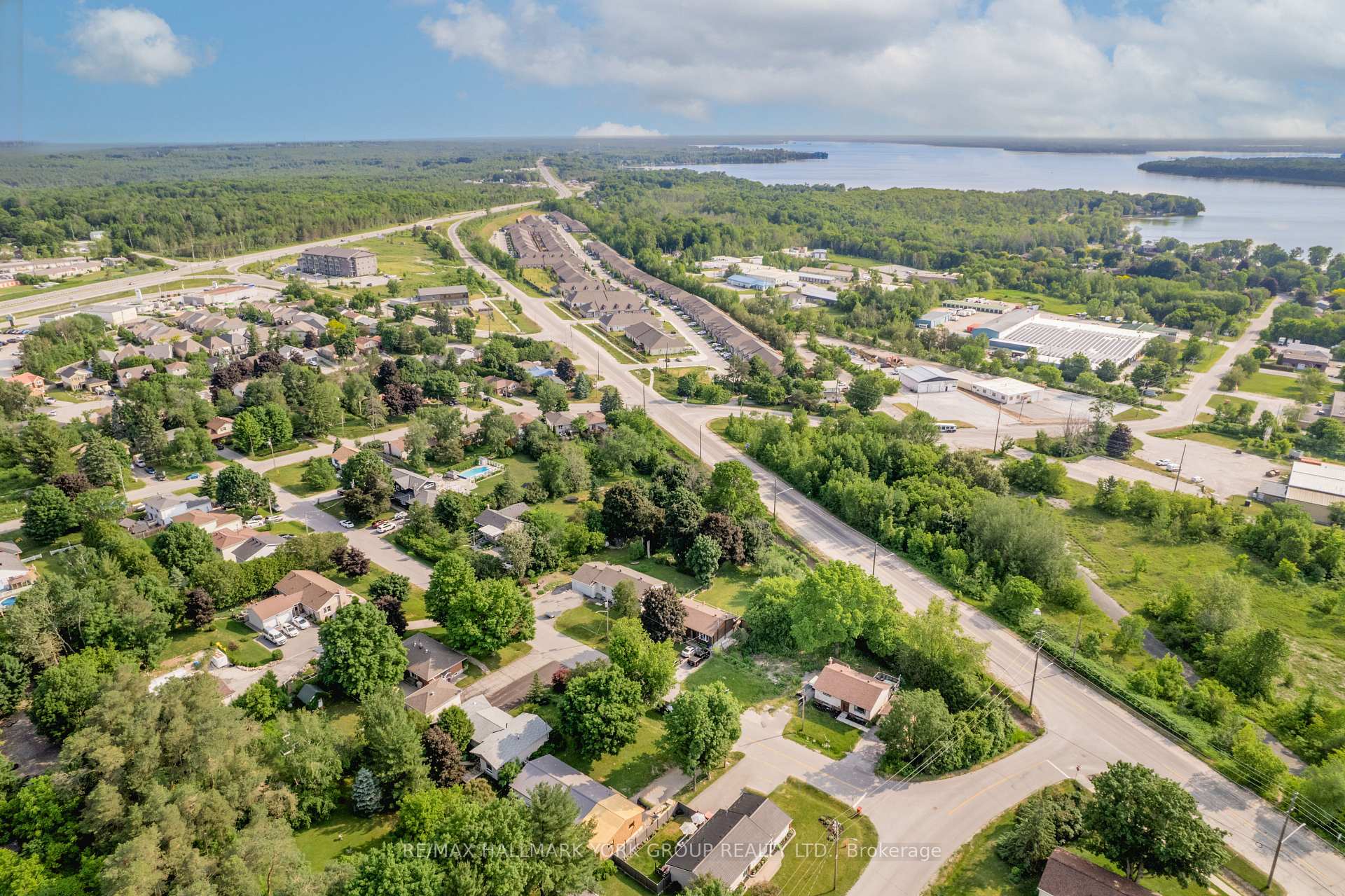 Photo 10 of 10 First Street, Orillia — HOMEH
