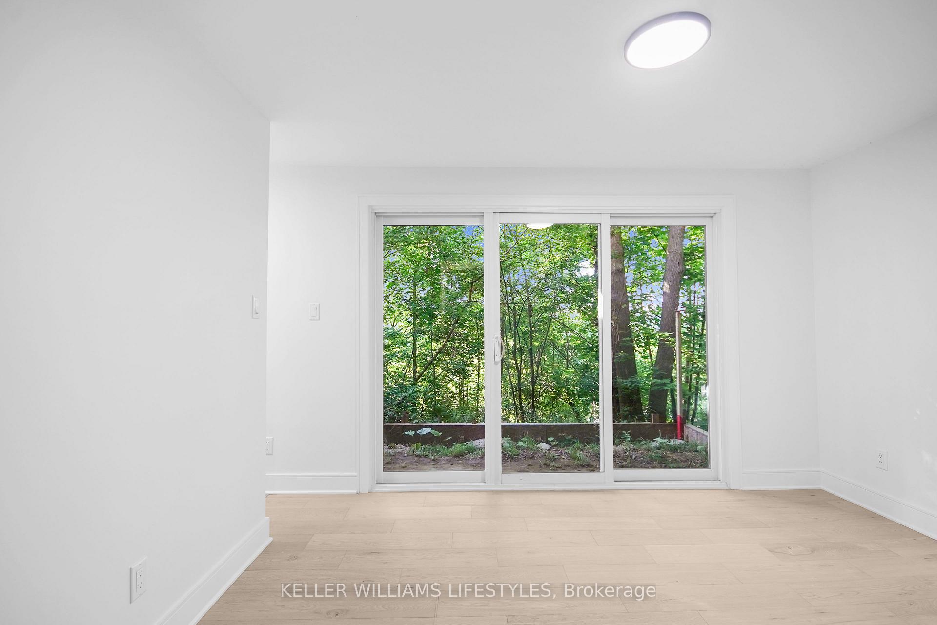 Photo 4 of Unit C, 306 Riverside Drive, London, North N — HOMEH