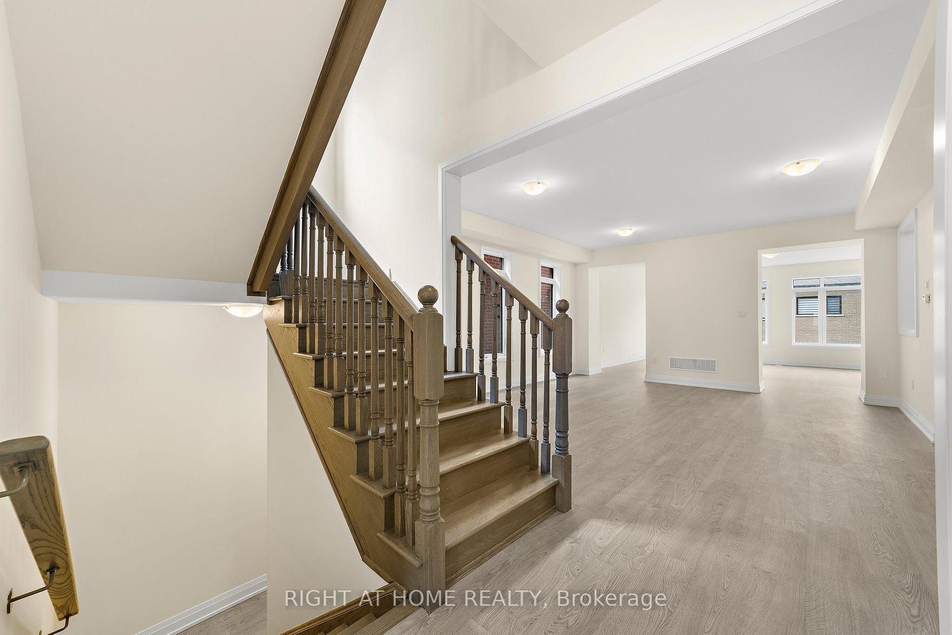 Photo 2 of 46 Daffodil Road, Springwater, Midhurst — HOMEH
