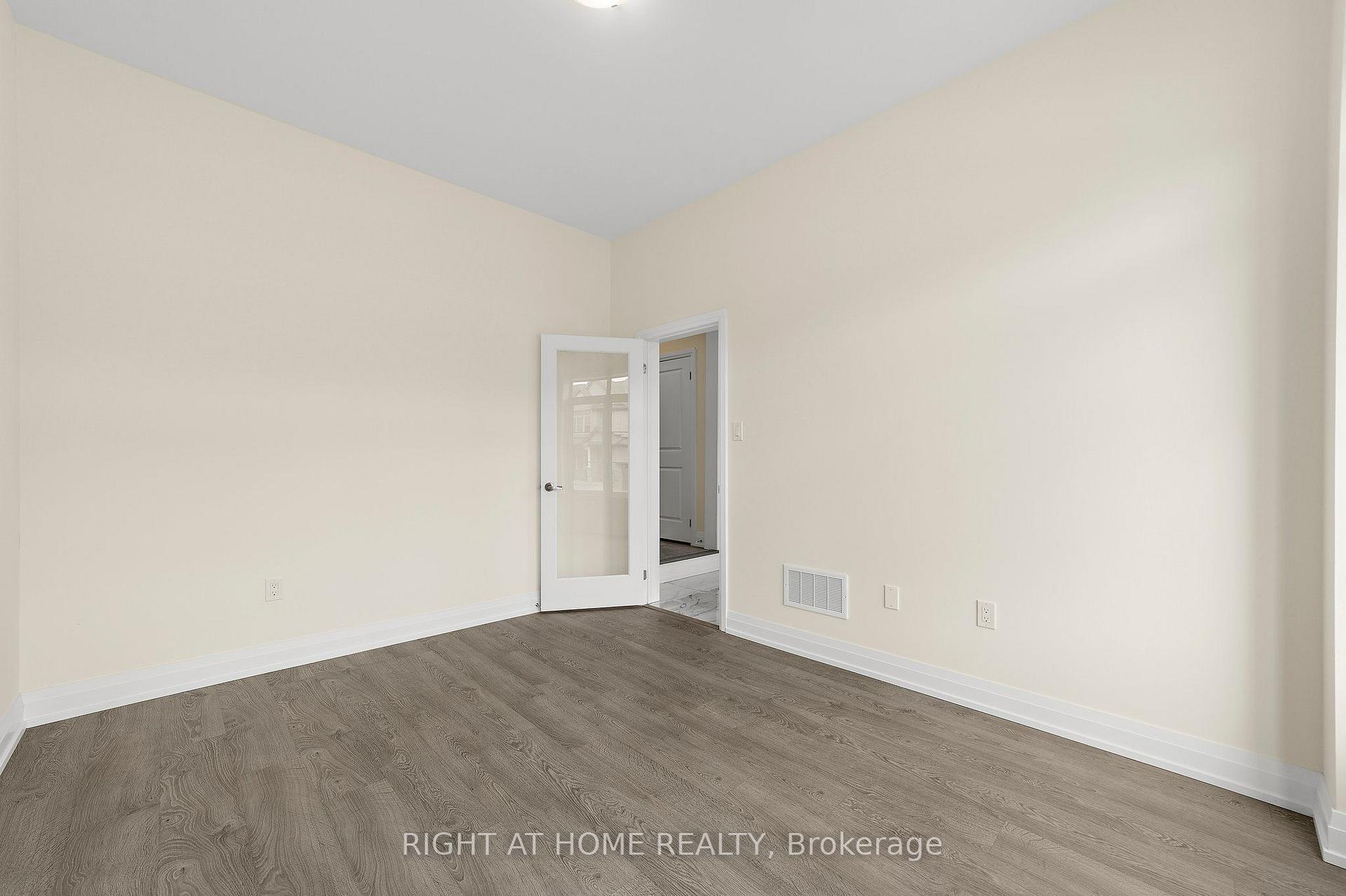 Photo 4 of 46 Daffodil Road, Springwater, Midhurst — HOMEH