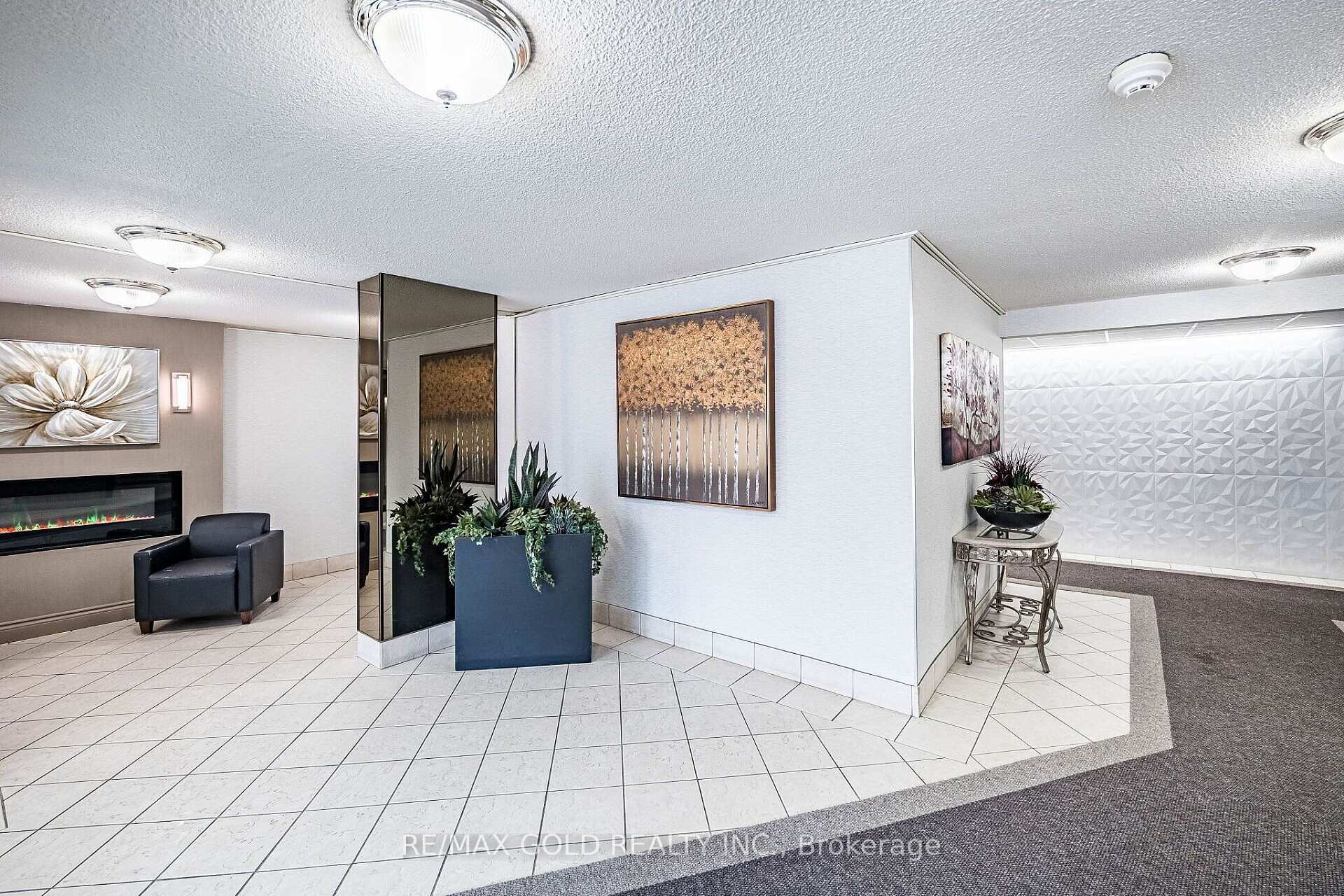 Photo 4 of Unit 508, 18 Knightsbridge Road, Brampton, Queen Street Corridor — HOMEH