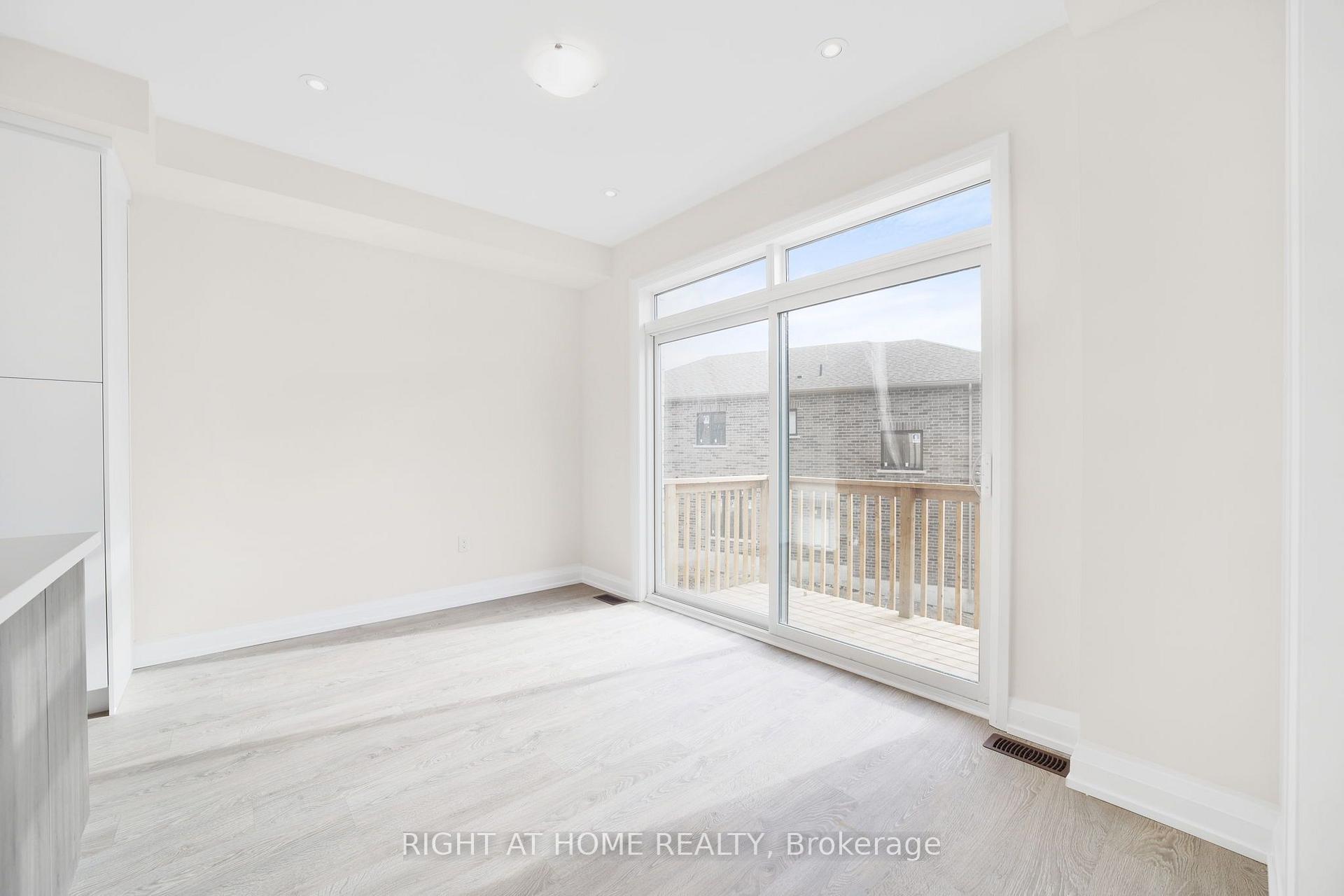 Photo 16 of 46 Bearberry Road, Springwater, Midhurst — HOMEH
