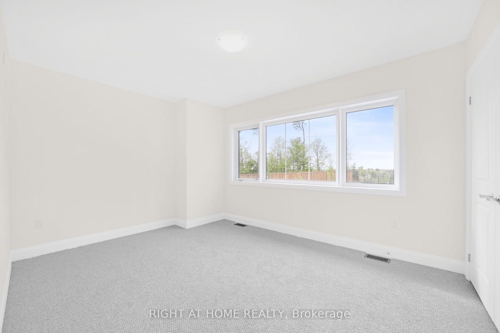 Photo 25 of 46 Bearberry Road, Springwater, Midhurst — HOMEH