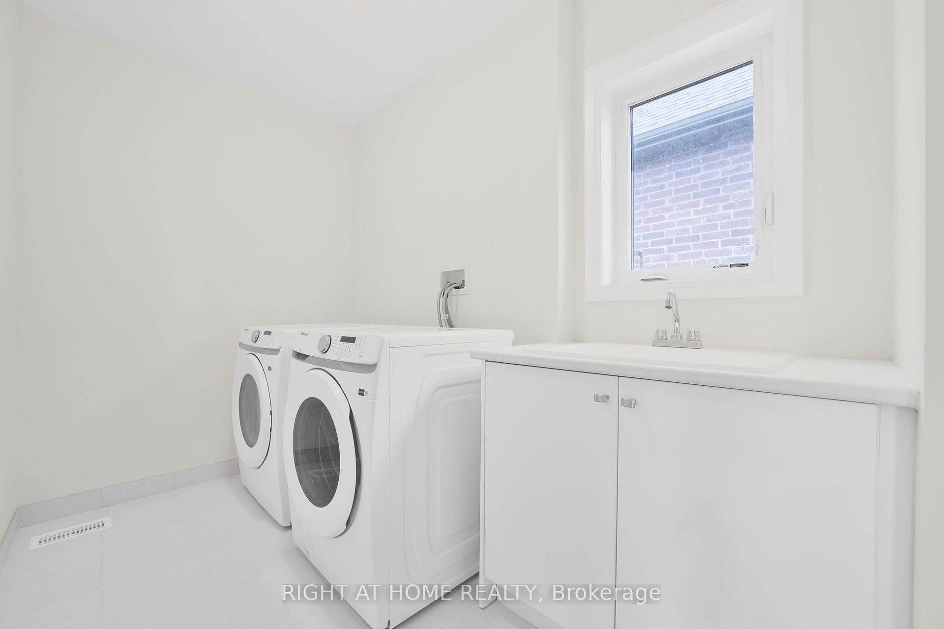 Photo 31 of 46 Bearberry Road, Springwater, Midhurst — HOMEH