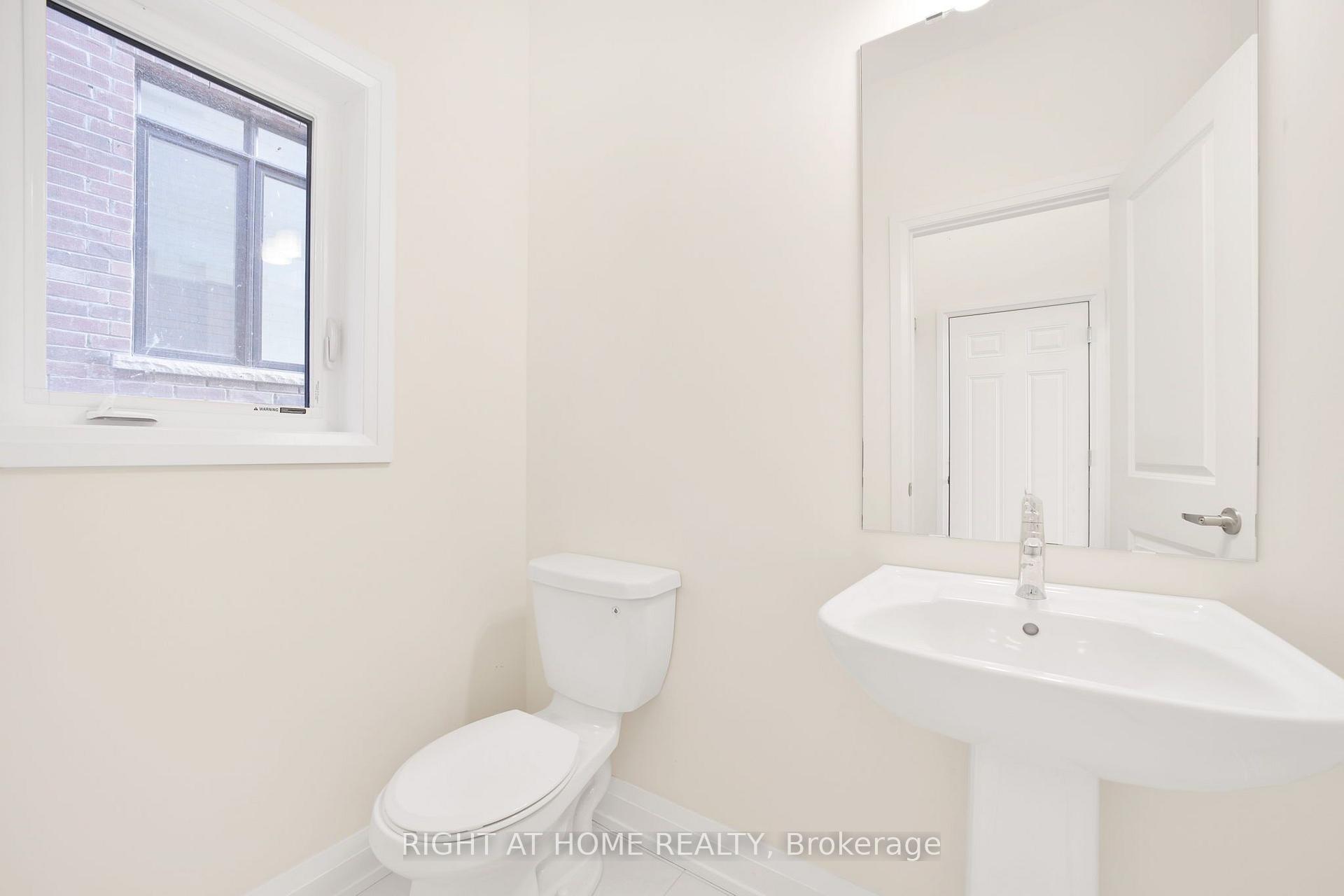 Photo 33 of 46 Bearberry Road, Springwater, Midhurst — HOMEH