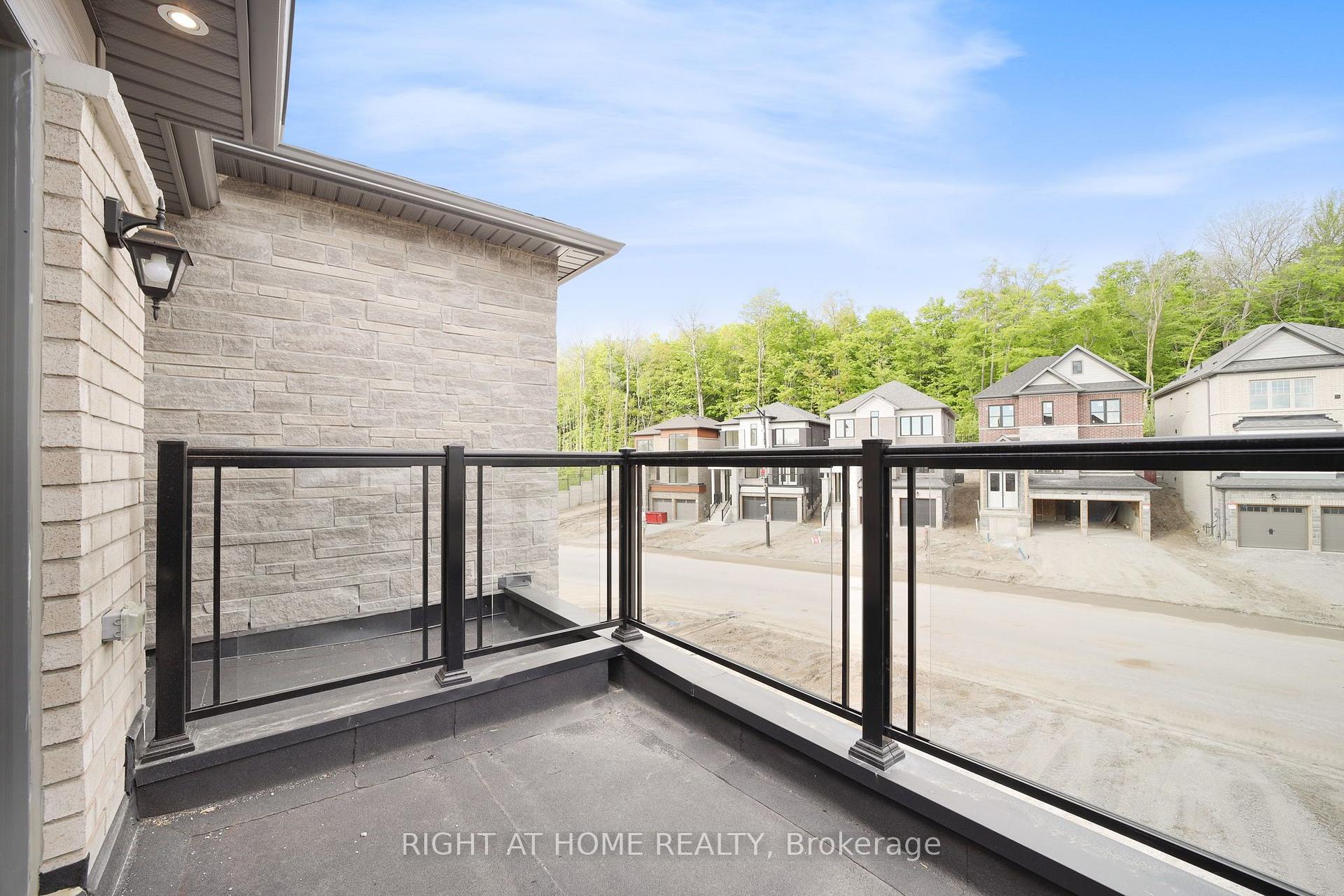 Photo 34 of 46 Bearberry Road, Springwater, Midhurst — HOMEH