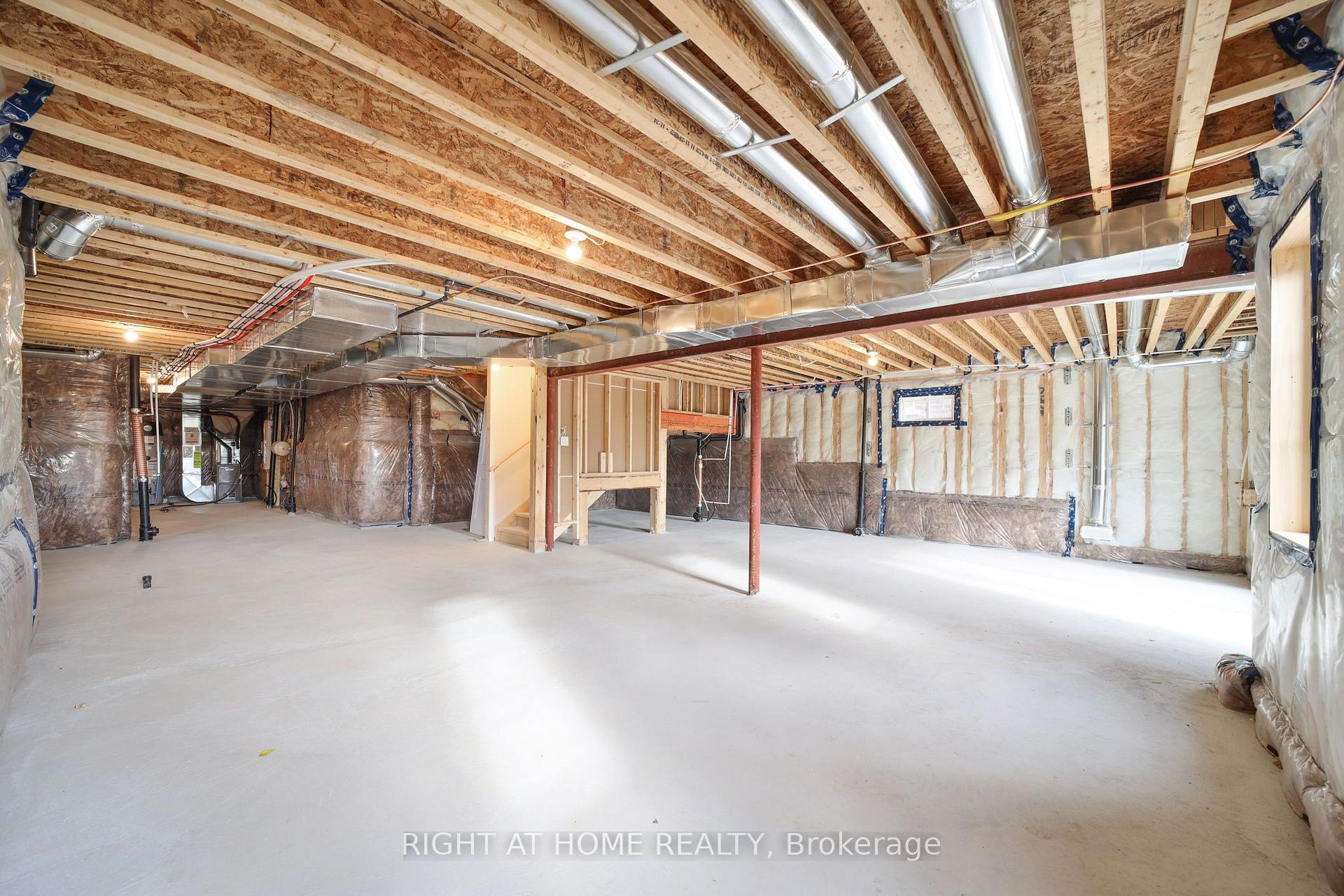 Photo 36 of 46 Bearberry Road, Springwater, Midhurst — HOMEH
