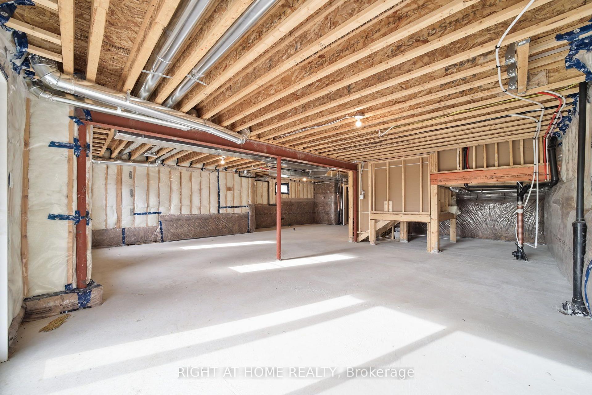 Photo 37 of 46 Bearberry Road, Springwater, Midhurst — HOMEH