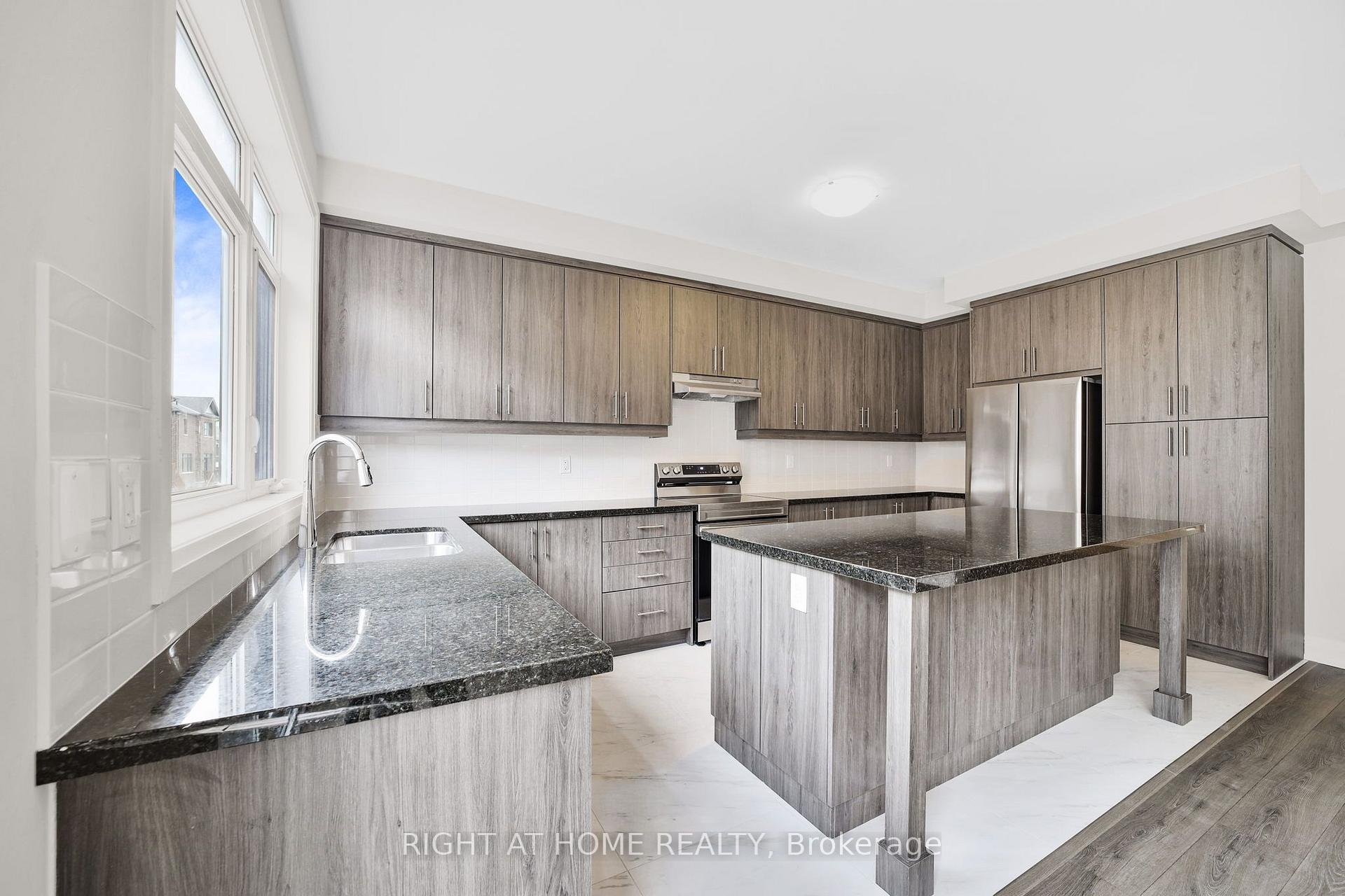 Photo 14 of 15 Calypso Avenue, Springwater, Midhurst — HOMEH