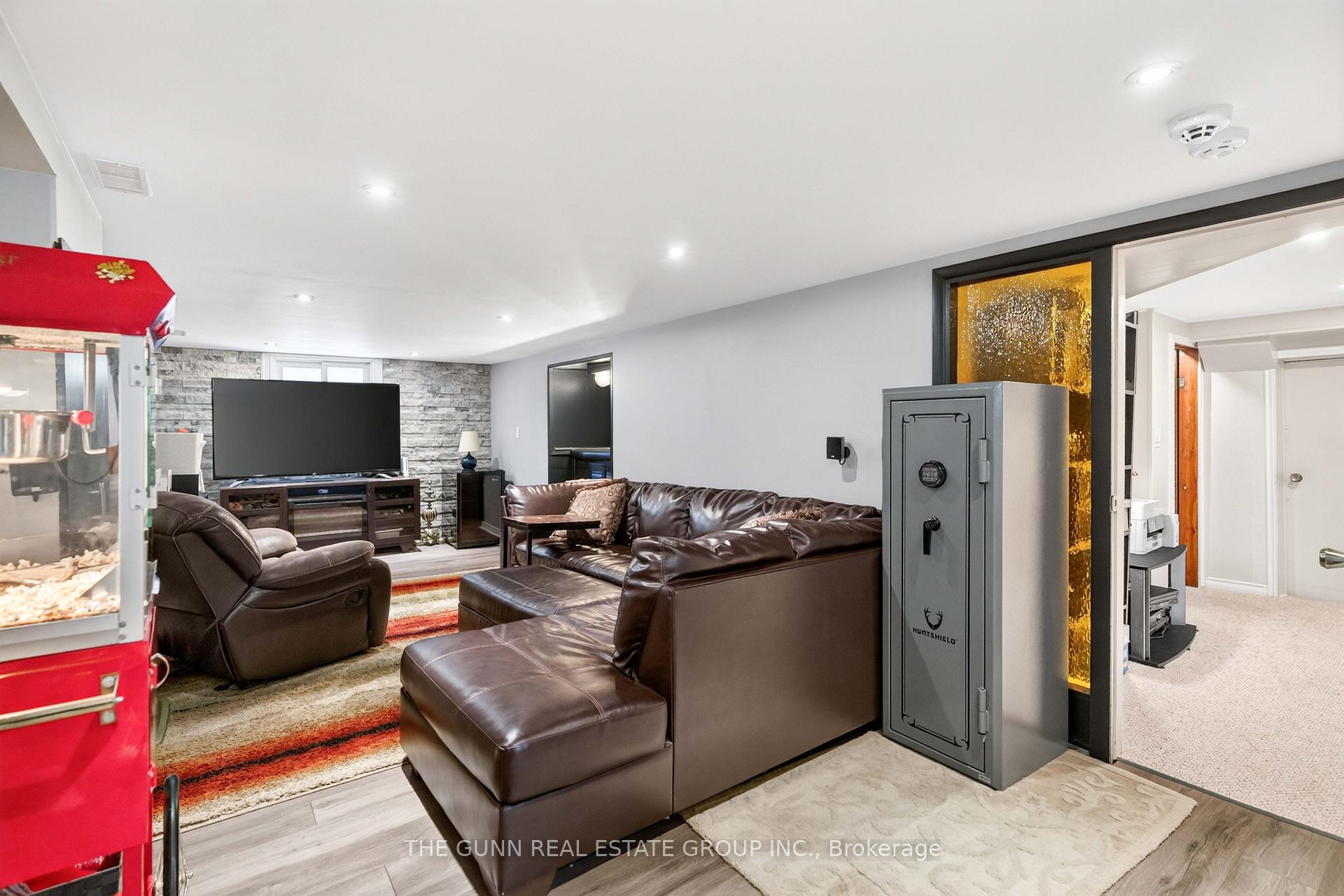 Photo 30 of 46 Stevenson Avenue, London, East N — HOMEH