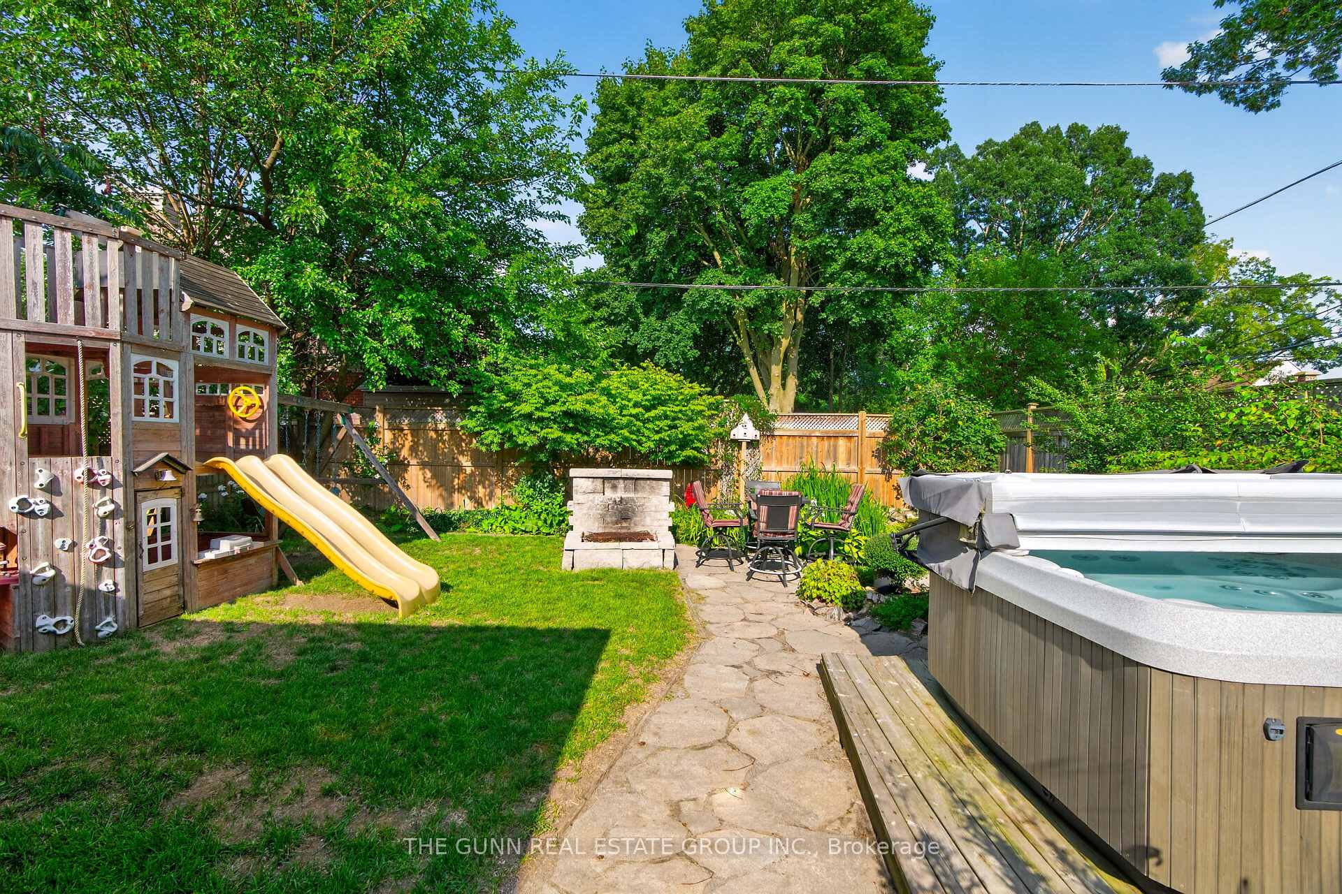 Photo 38 of 46 Stevenson Avenue, London, East N — HOMEH