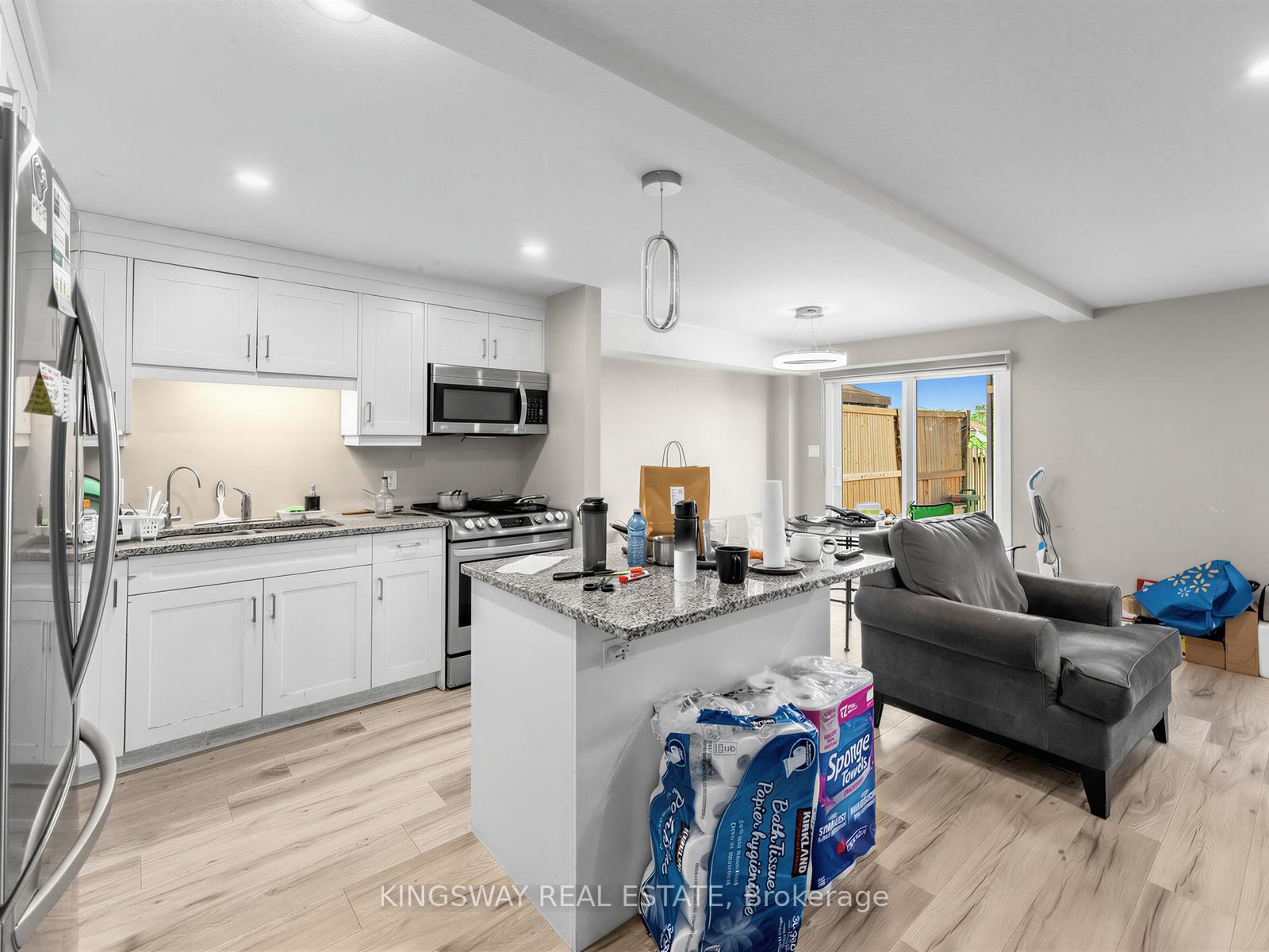Photo 3 of 1 Highbrook Street N, Kitchener, Laurentian Hills/Country Hills W — HOMEH