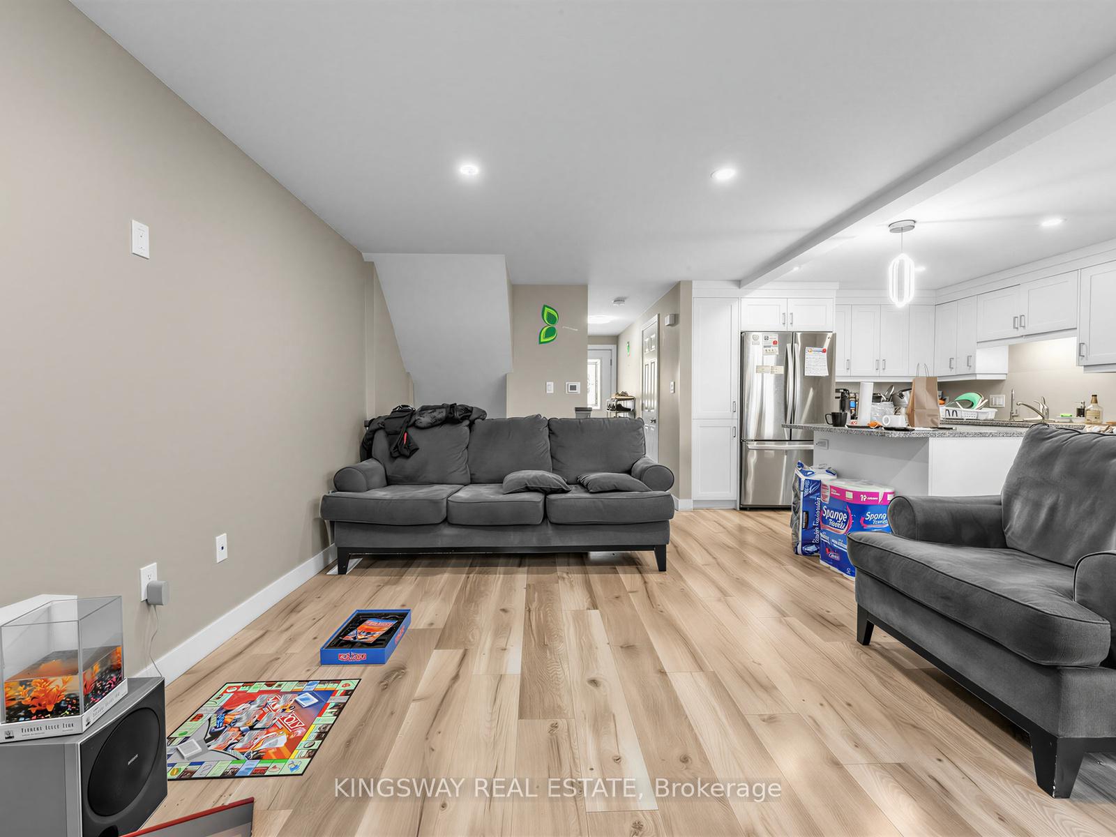Photo 11 of 1 Highbrook Street N, Kitchener, Laurentian Hills/Country Hills W — HOMEH