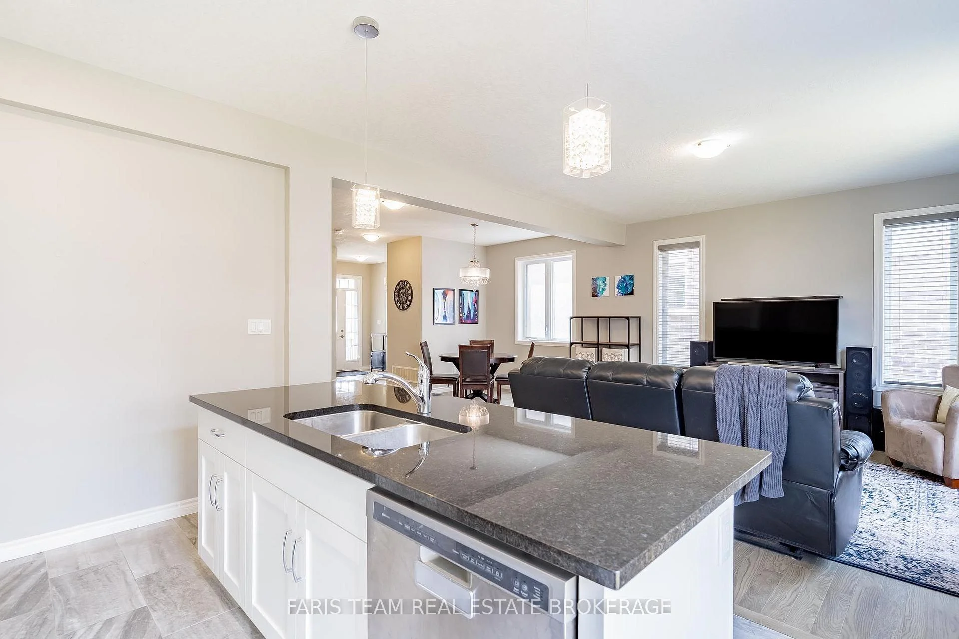 Photo 37 of 1016 Wright Drive, Midland — HOMEH