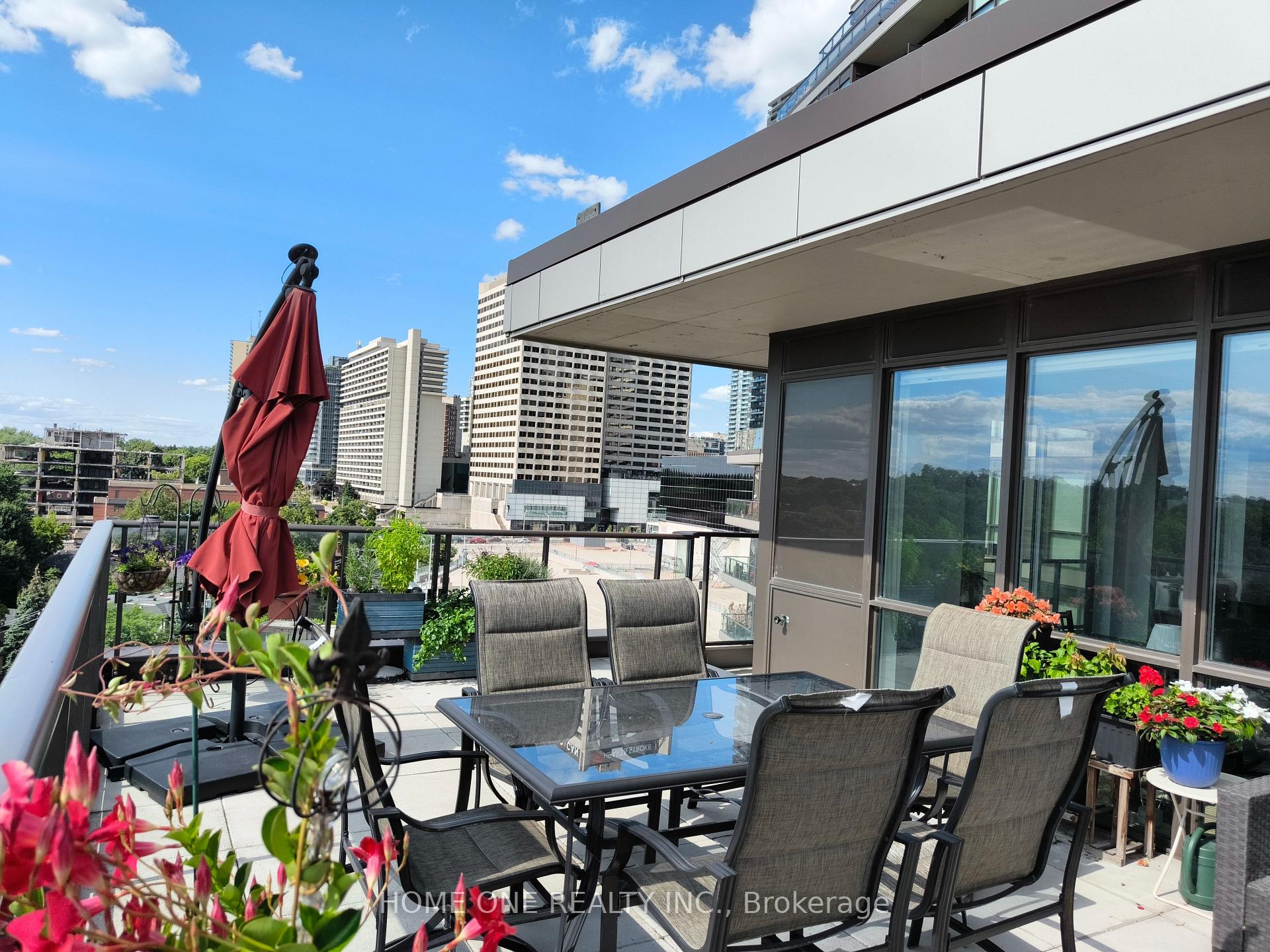 Photo 6 of Unit 907, 60 Berwick Avenue, Toronto, Yonge-Eglinton — HOMEH