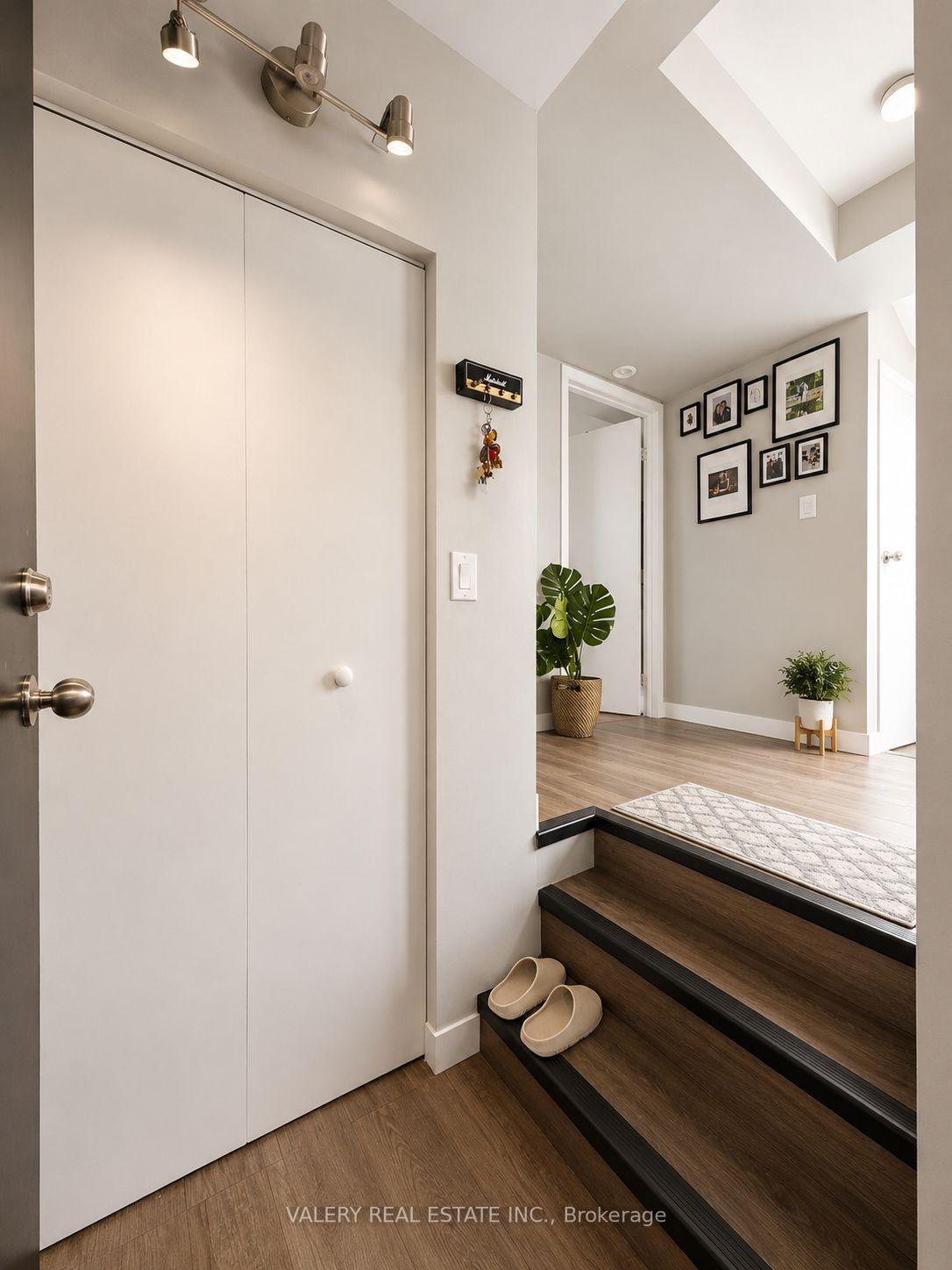 Photo 3 of Unit 8, 205 Gerrard Street E, Toronto, Moss Park — HOMEH