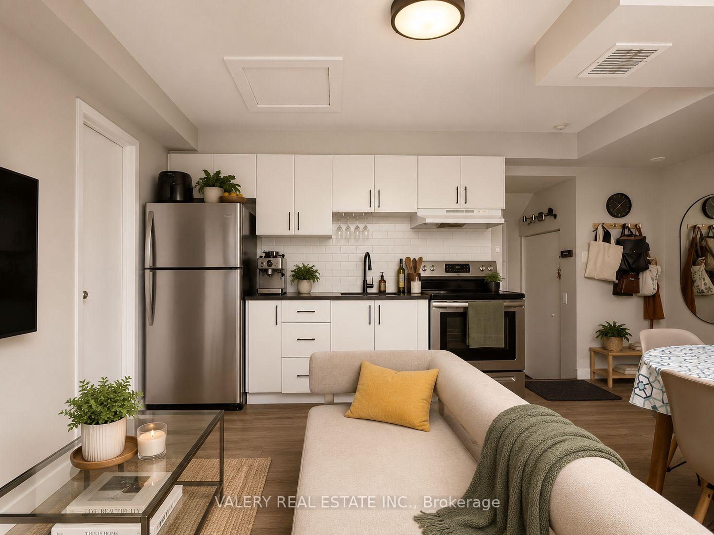 Photo 5 of Unit 8, 205 Gerrard Street E, Toronto, Moss Park — HOMEH