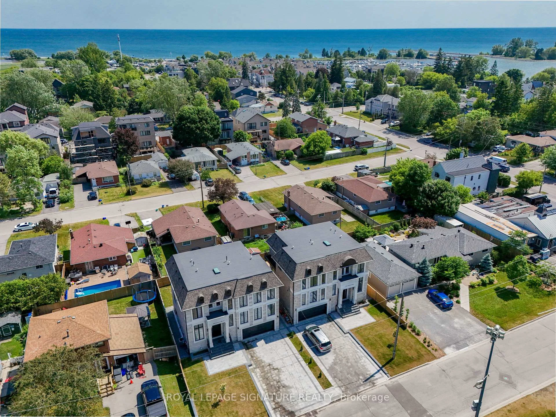 Photo 8 of 1309 Commerce Street, Pickering, Bay Ridges — HOMEH