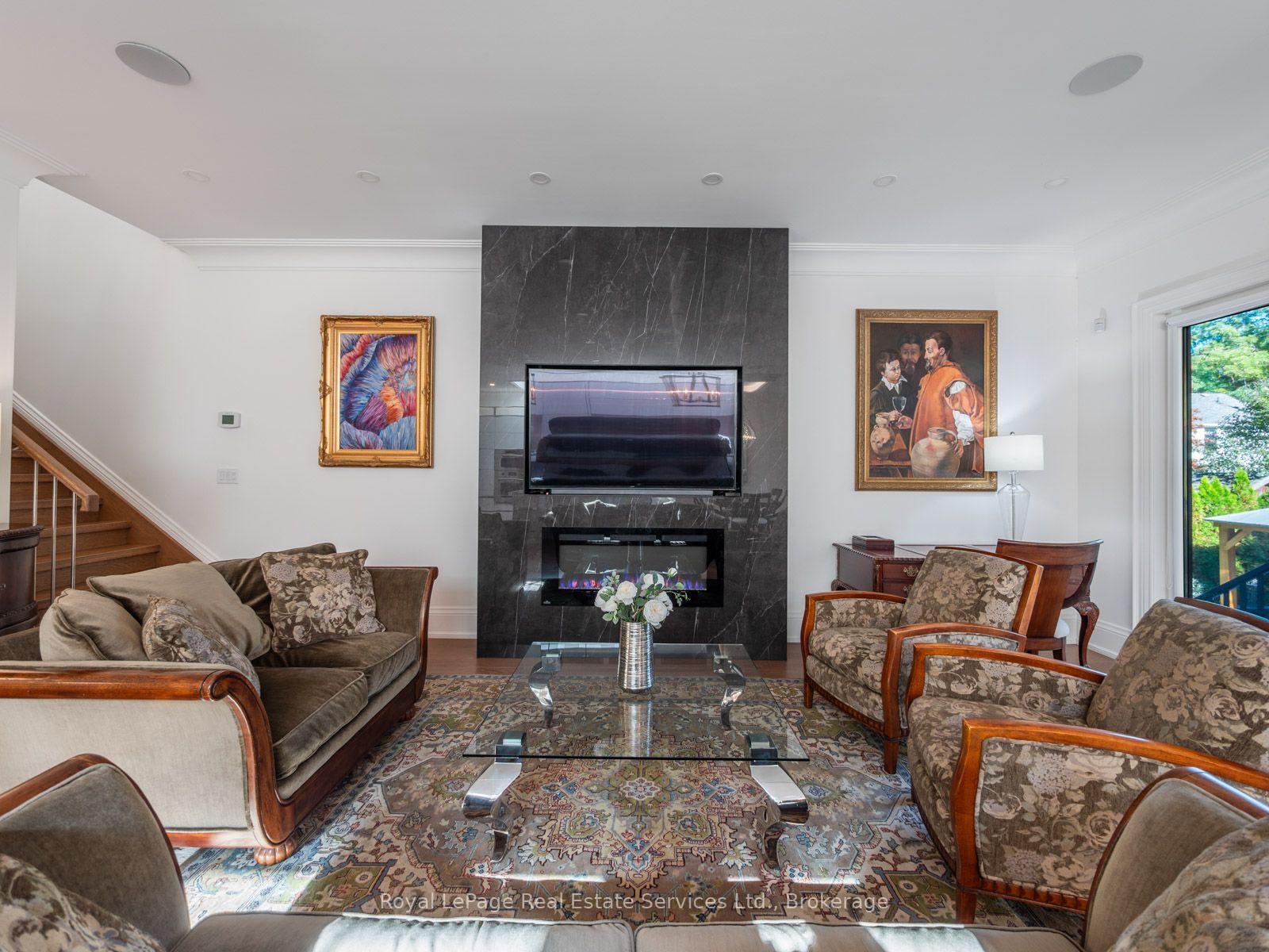 Photo 6 of 36 Anderson Street, Oakville, Central — HOMEH
