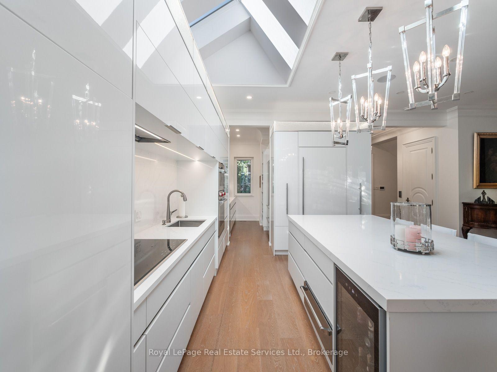 Photo 11 of 36 Anderson Street, Oakville, Central — HOMEH