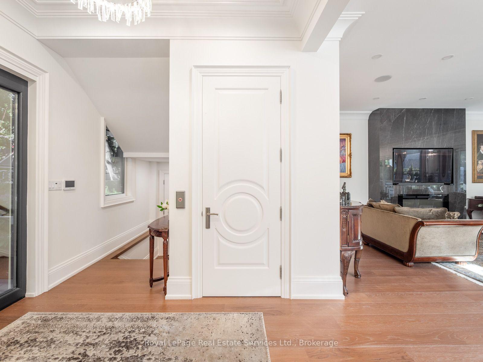 Photo 15 of 36 Anderson Street, Oakville, Central — HOMEH