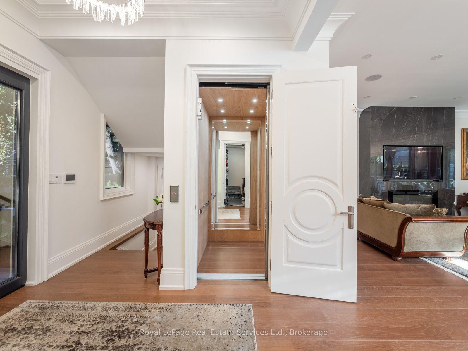 Photo 16 of 36 Anderson Street, Oakville, Central — HOMEH