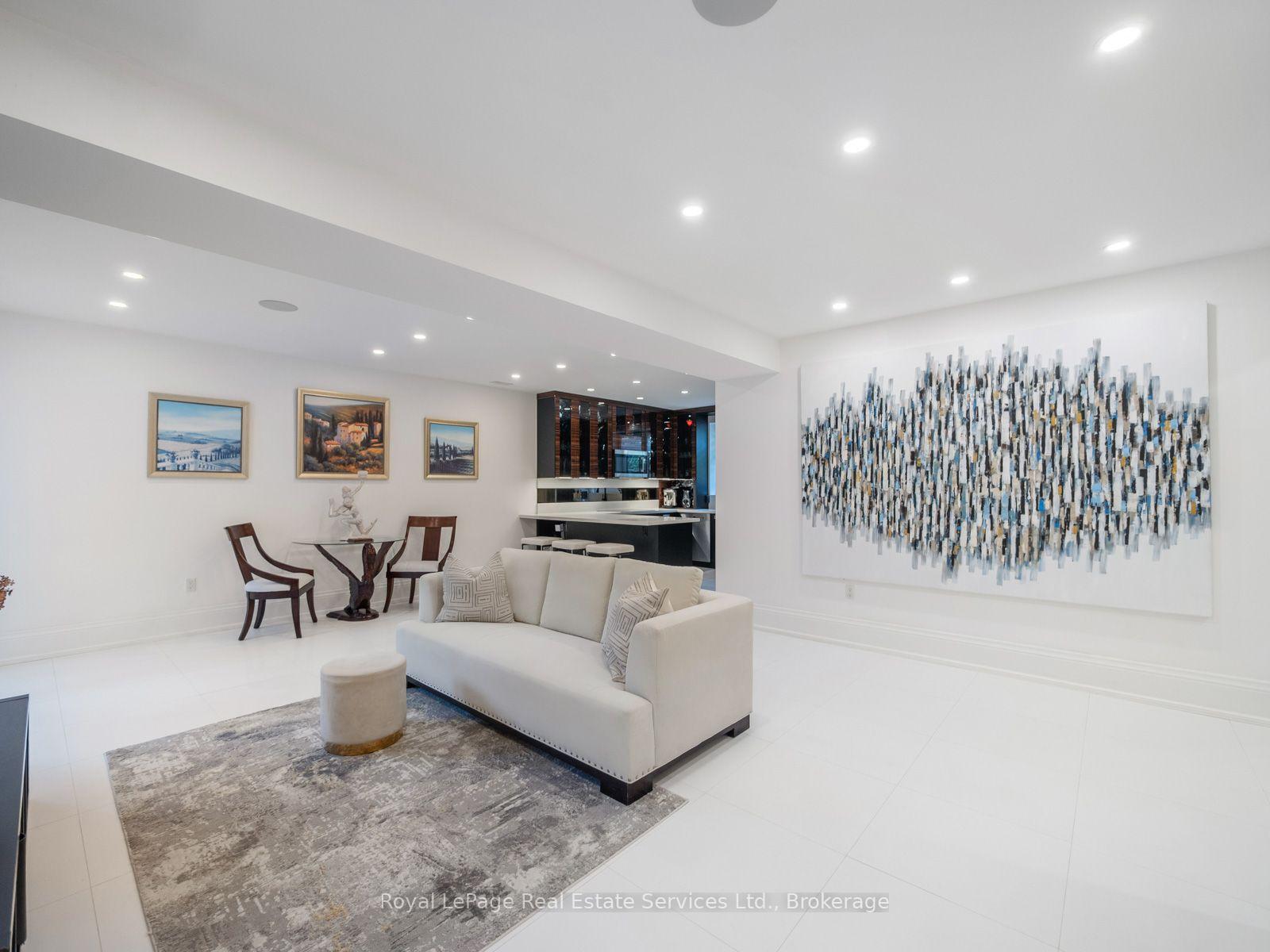 Photo 34 of 36 Anderson Street, Oakville, Central — HOMEH